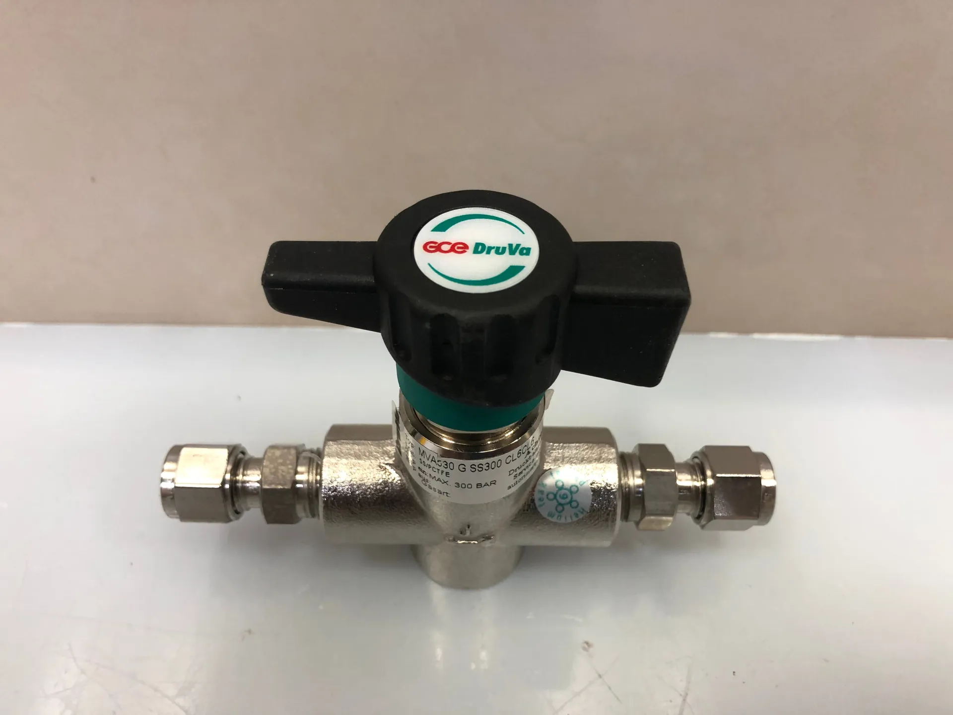 DruVa MVA530 G SS300 CL6CL6 High-Pressure Regulator – Max 300 Bar, Stainless Steel - Thumbnail 2