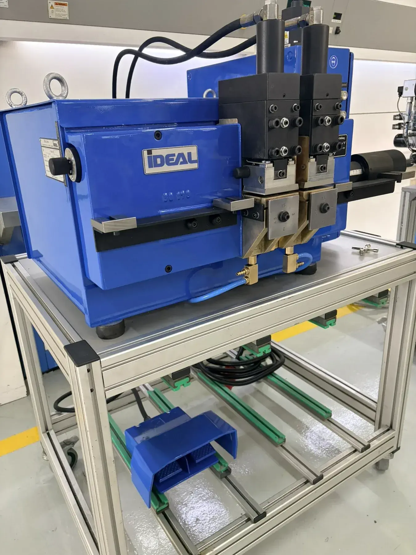 iDEAL BAS 065-11 Band Saw Blade Welder, Hydraulic Clamping, Blades to 60 mm - Thumbnail 12