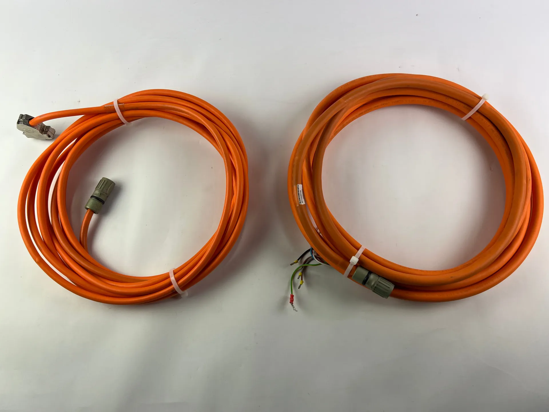 Rexroth R030520401 CKK-145-NN-1 Compact Module + R911384533 MS2N04-D0BQN-BMDH0-NNNNE-NN Motor + 2 Cables + 2 Sensors - Thumbnail 7
