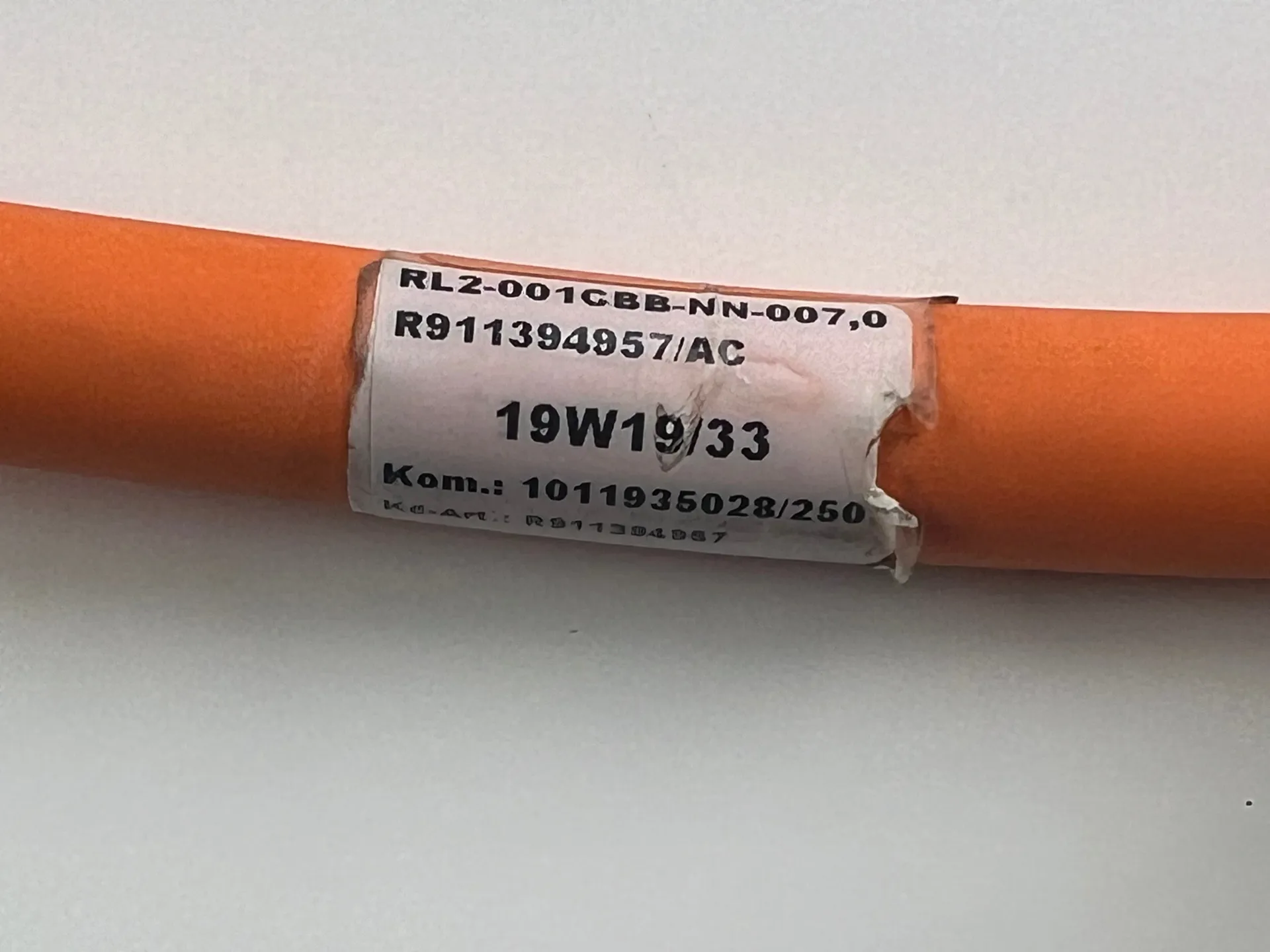Rexroth R030520399 CKK-090-NN-1 Compact Module + R911384766 MS2N03-B0BYN-BMDH1-NNNNE-N Motor + 2 Cables + Sensors - Thumbnail 12