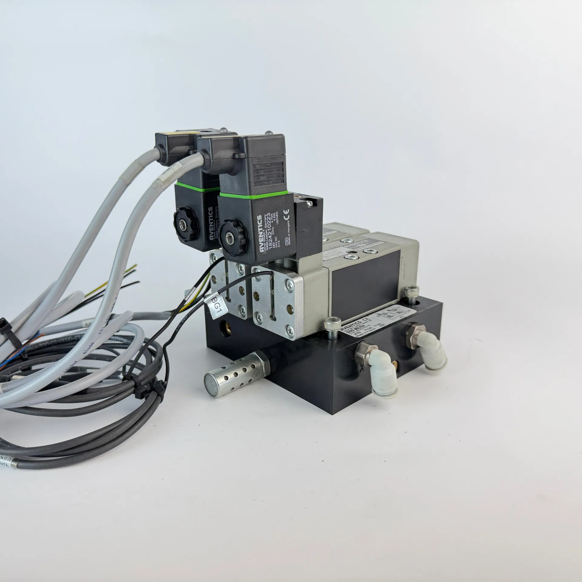 AVENTICS Dual 5/2 Directional Valve R422 002 577 w/ Island R422 003 624 Sensors Coils - Thumbnail 3