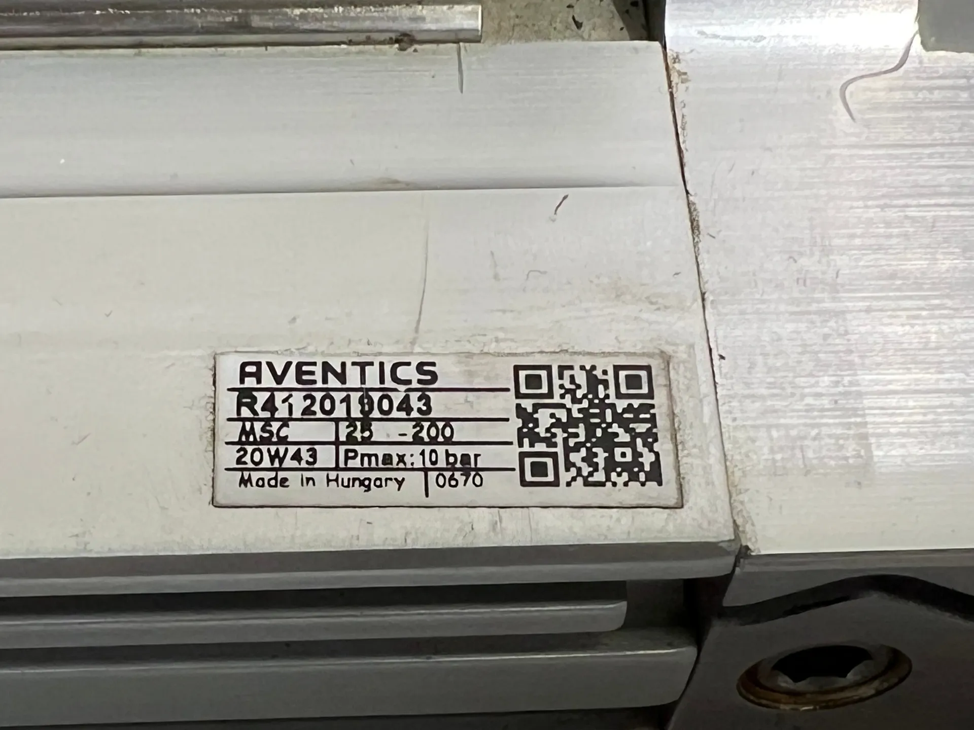 Aventics R412019043 Slide Cylinder 10Bar with Sensor & 1.2m Cable - Thumbnail 5