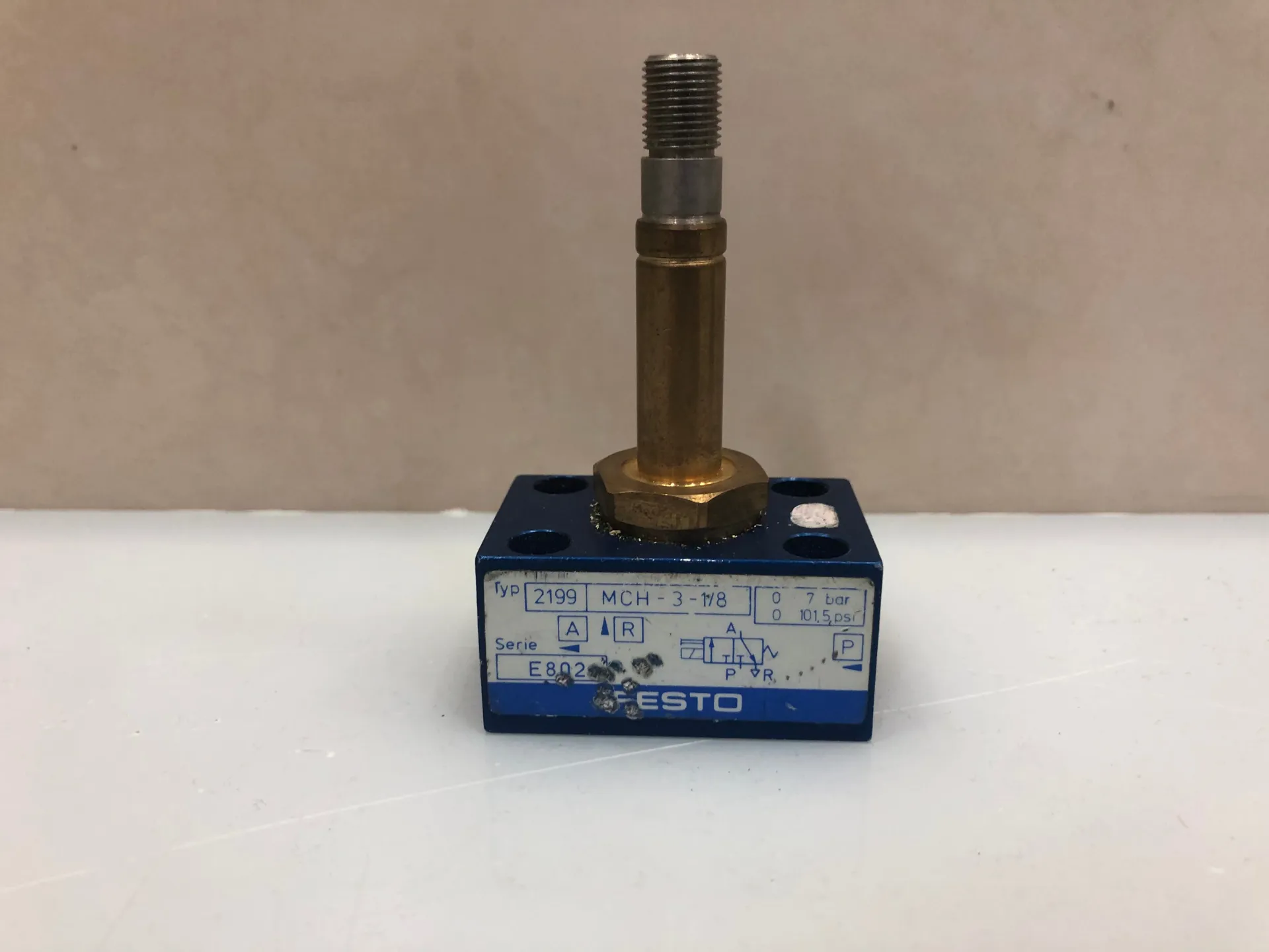 1x  Festo MCH-3-1/8 Pneumatic 3-Port Directional Valve E802 Typ 2199 – 1/8" Ports - Thumbnail 2