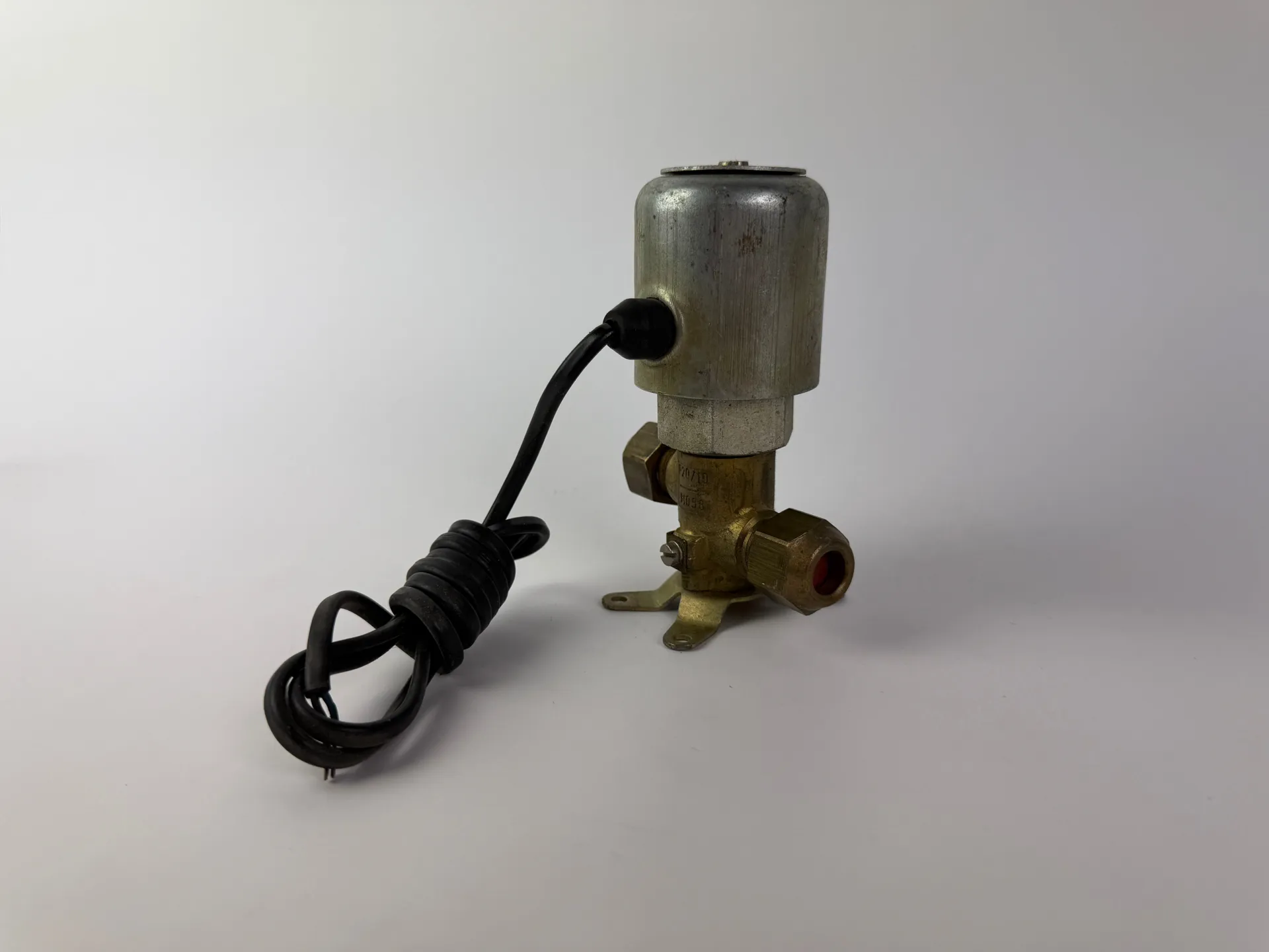 FACH Cieszyn EZ P10 Solenoid Valve 220V 8W 12MPa Made in Poland - Image 1