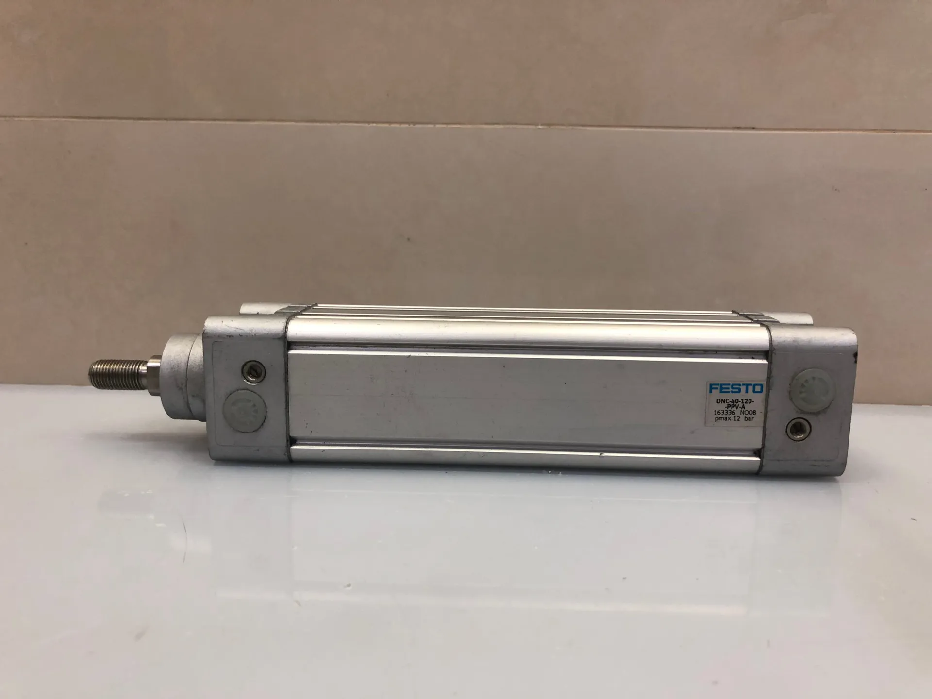 Festo DNC-40-120-PPV-A Pneumatic Cylinder 40mm Bore 120mm Stroke – 163336 - Image 1