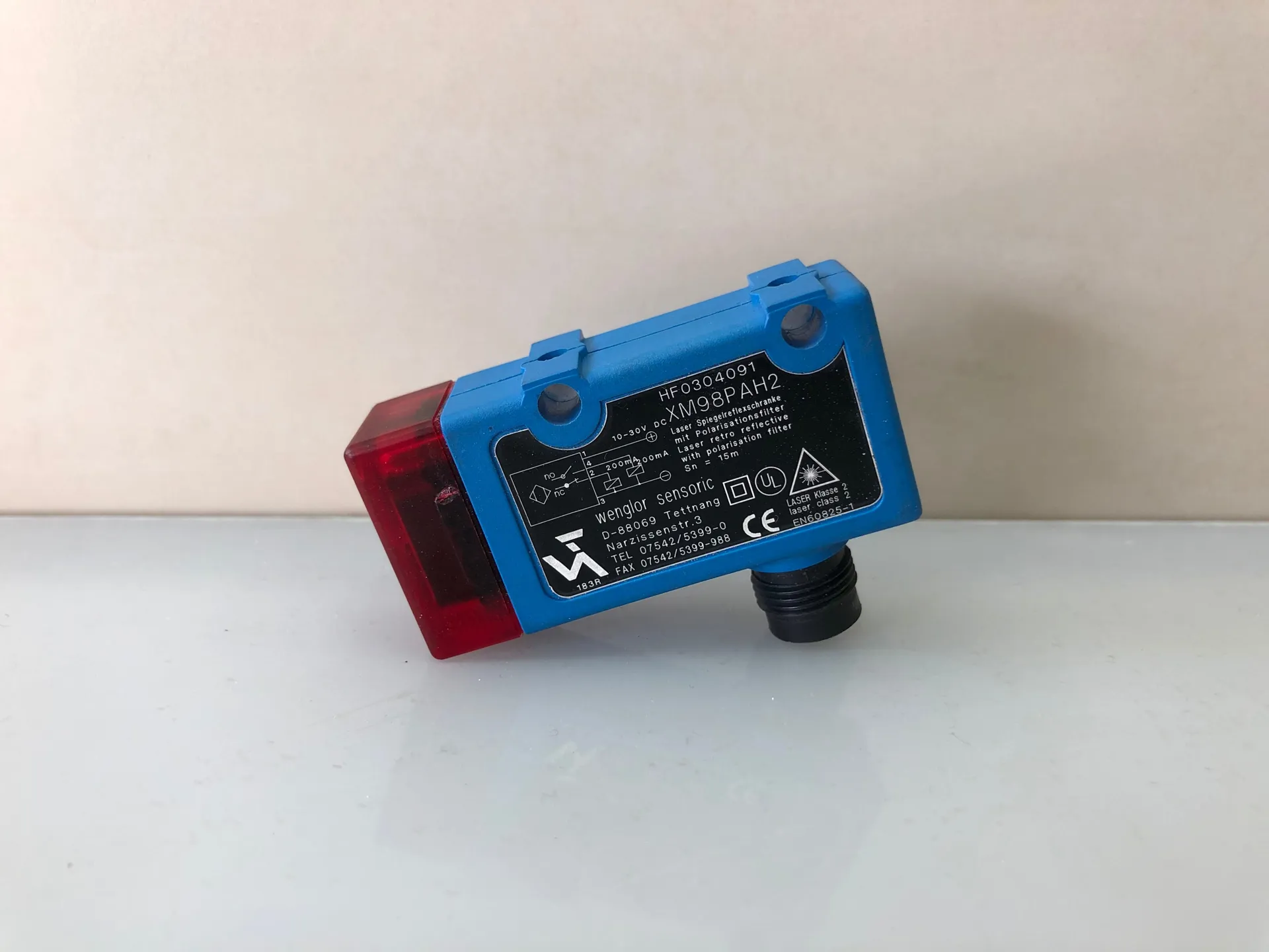 Wenglor XM98PAH2 Photoelectric Sensor – Retro-Reflective, PNP, 10–30V DC - Thumbnail 2