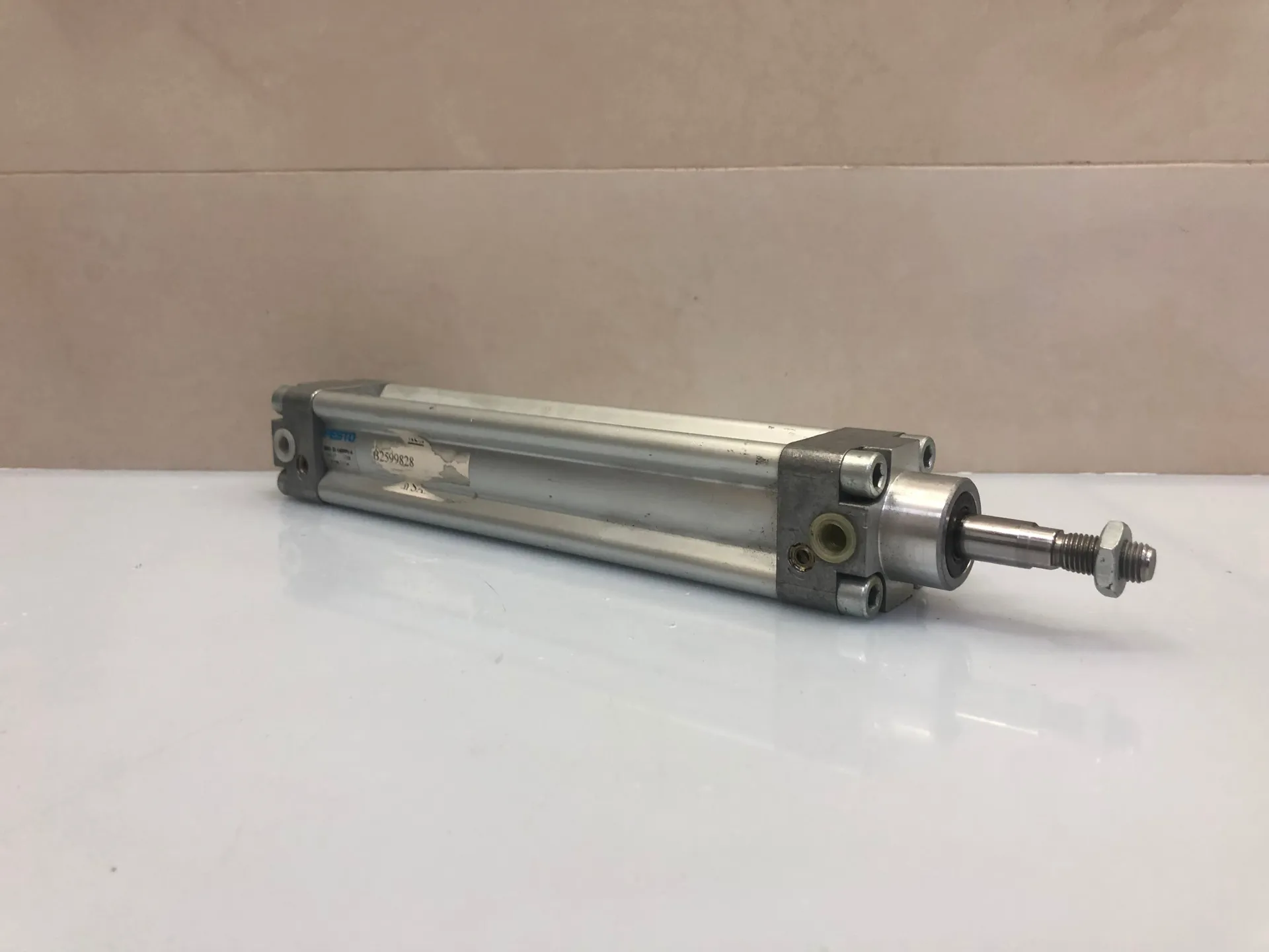 FESTO DNU‑32‑160‑PPV‑A ISO Cylinder – 32 mm Bore, 160 mm Stroke (P/N 14127, up to 12 bar) - Thumbnail 2
