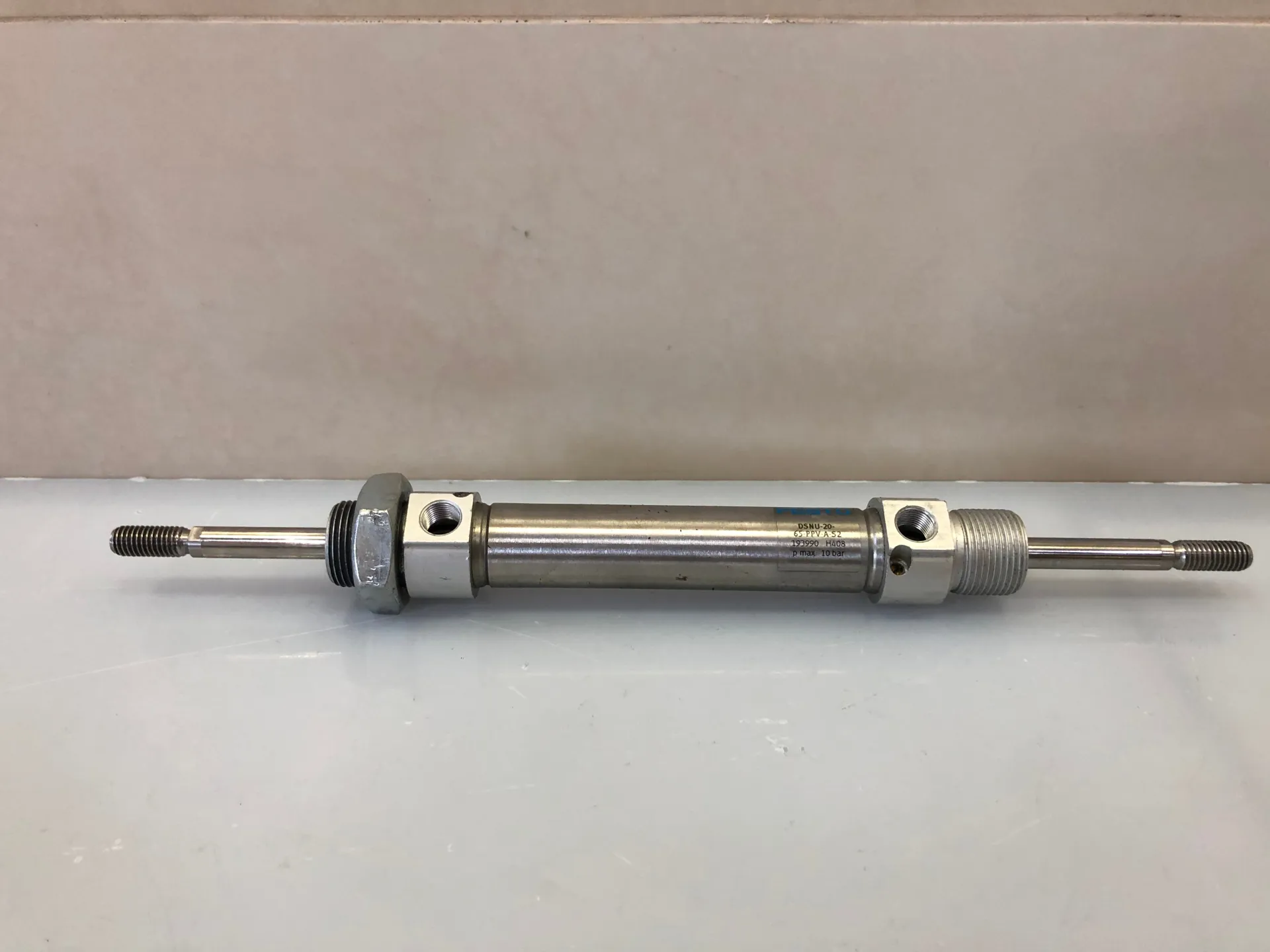 Festo DSNU-20-65-PPV-A-S2 193990 Pneumatic Cylinder 20mm Bore 65mm Stroke - Thumbnail 2