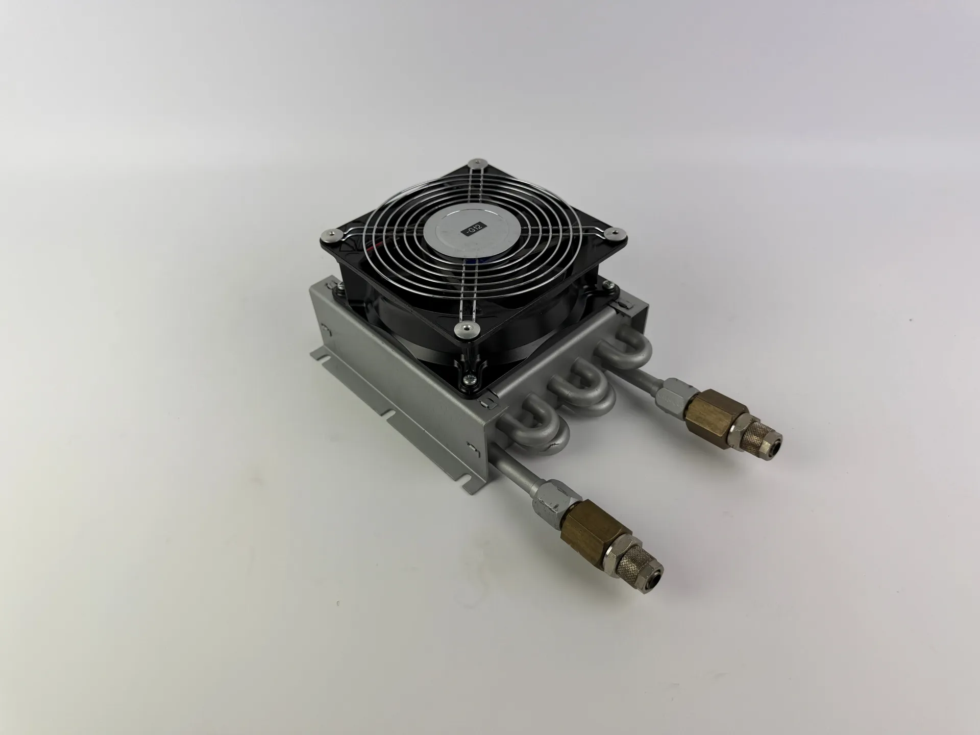 THERMATRON 720SNM0 Heat Exchanger Cooling Unit - Image 1