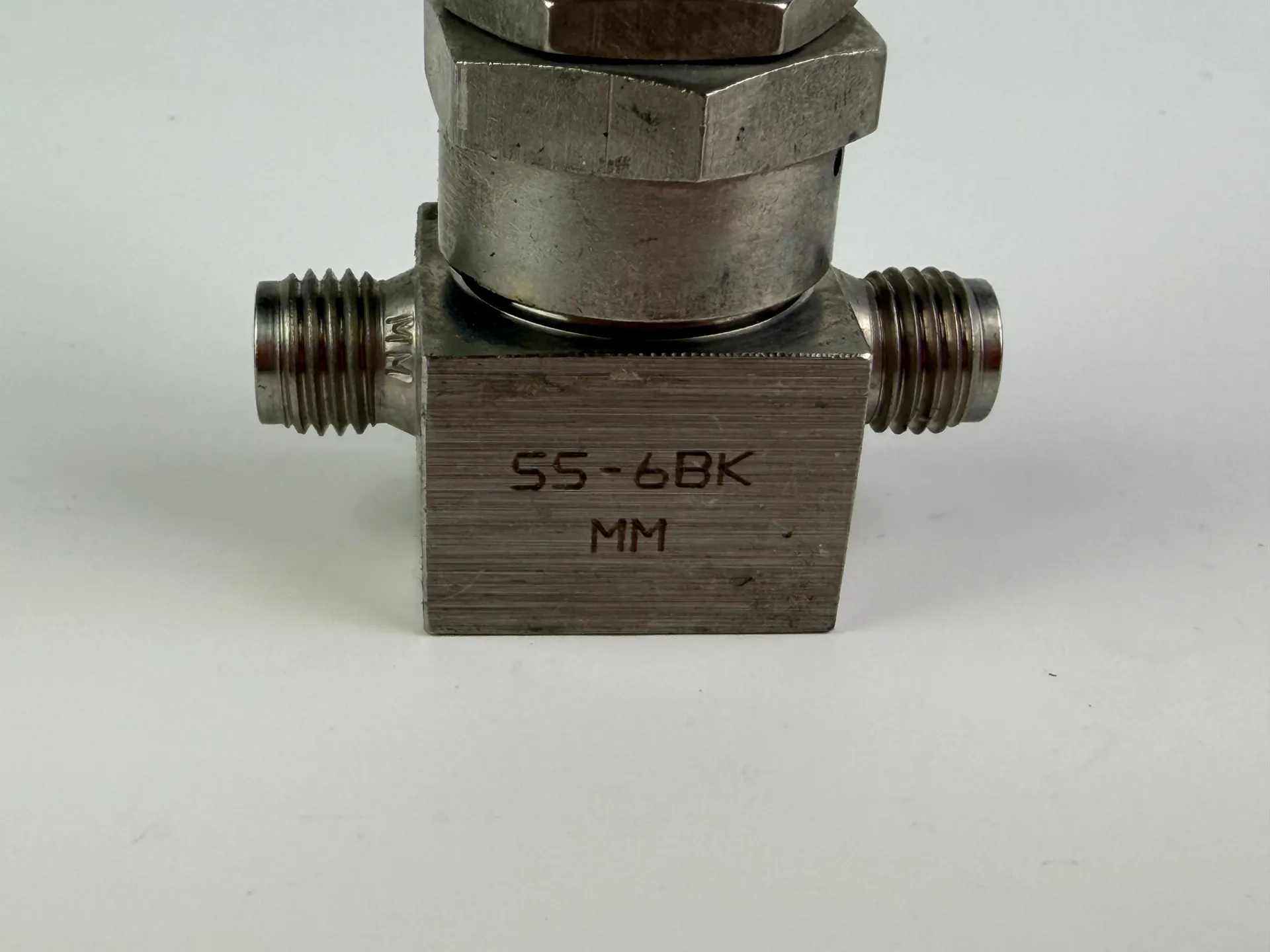 Nupro SS-6BK-MM Bellows Valve - Image 1