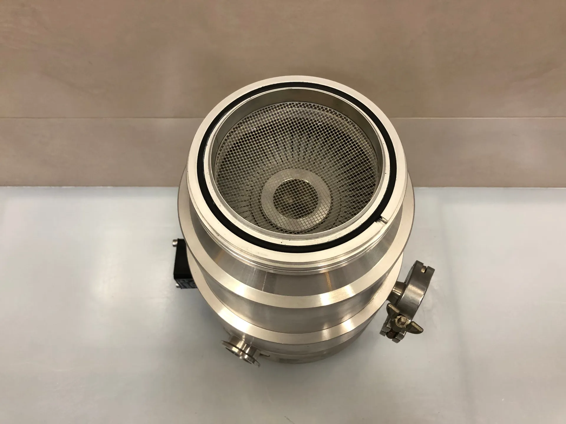Leybold TURBOVAC TMP 361 Turbomolecular Vacuum Pump – 750Hz, Model 85670 - Thumbnail 6