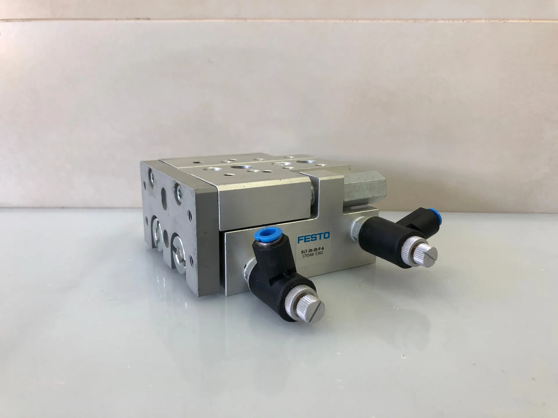 FESTO SLT-20-20-P-A 170568 Mini Slide - Thumbnail 2