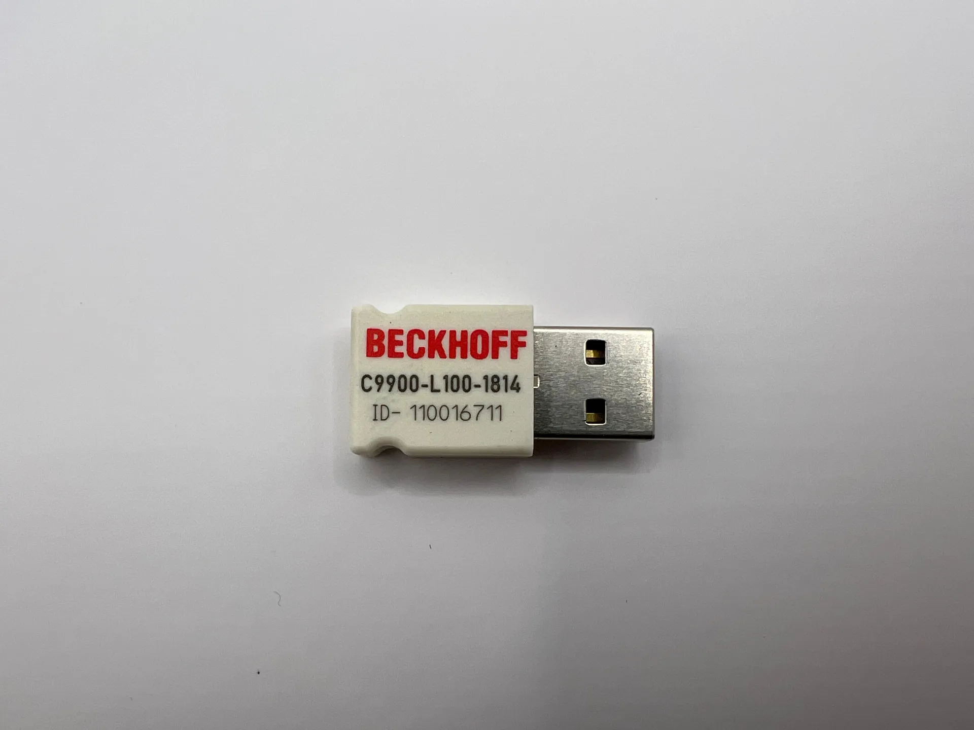 1x Beckhoff C9900-L100-1814 USB License Key for TwinCAT Authorization Dog - Image 1