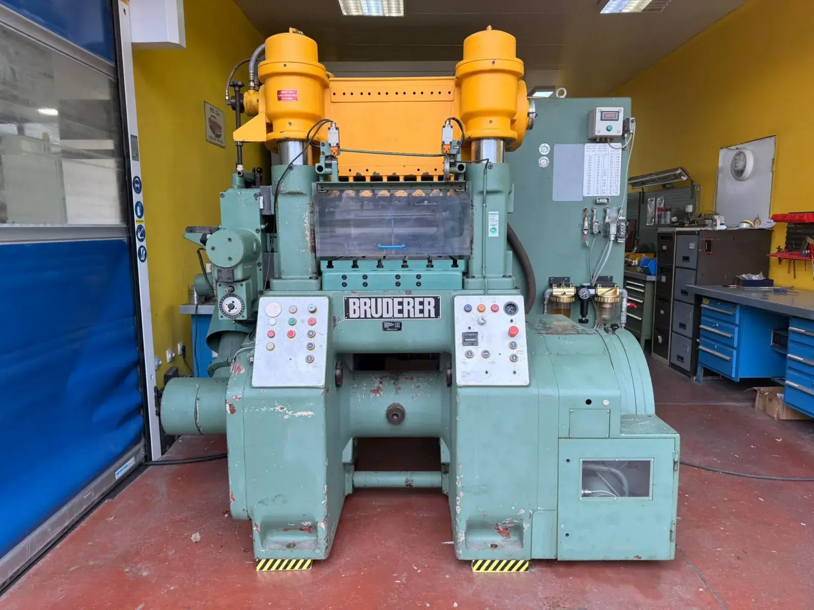 Bruderer BSTA 60 High-Speed Stamping Press 600 kN with BBV 300 Feeder - Thumbnail 3
