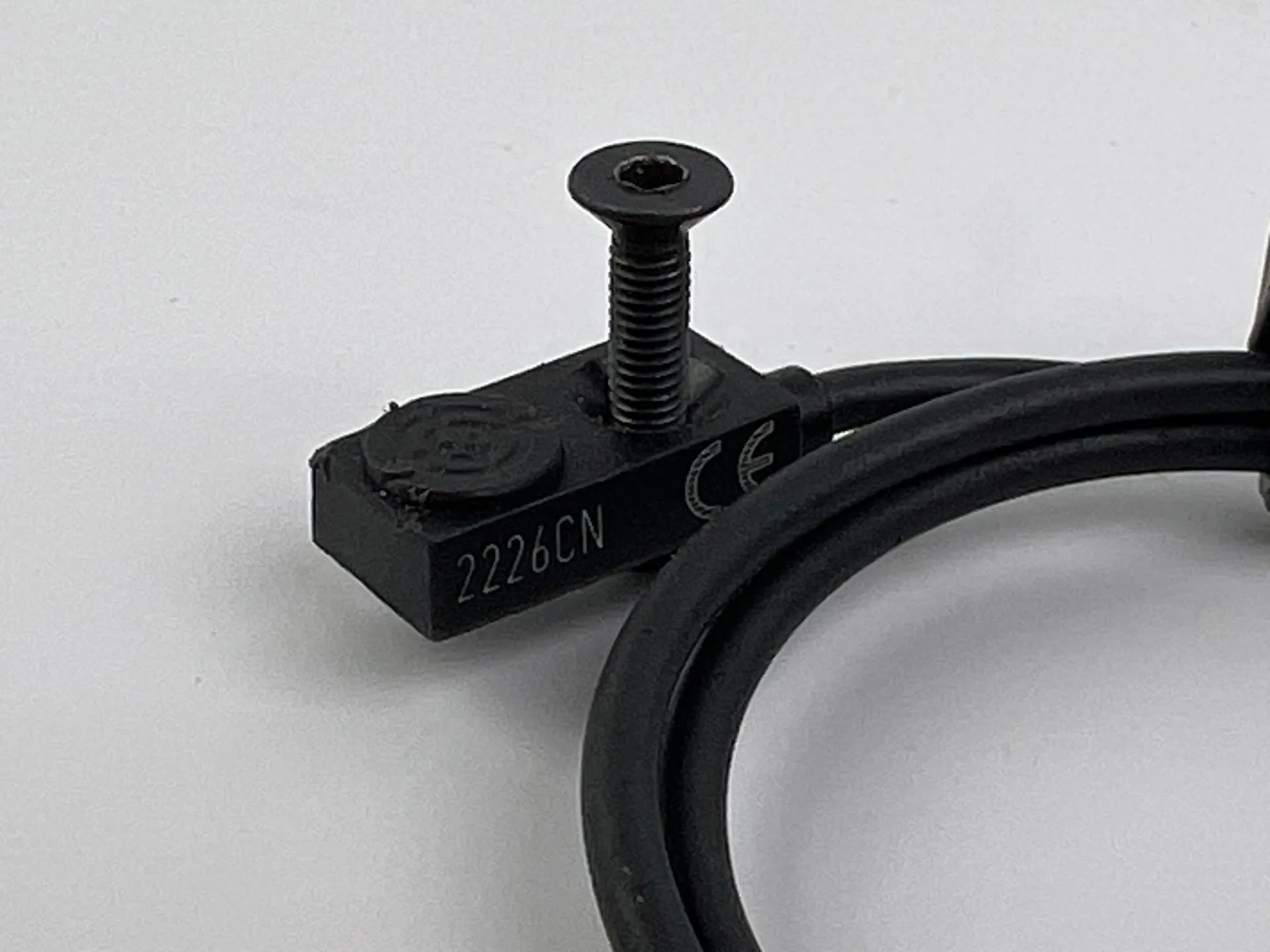 Balluff 2226CN Inductive Proximity Sensor, 30cm Cable