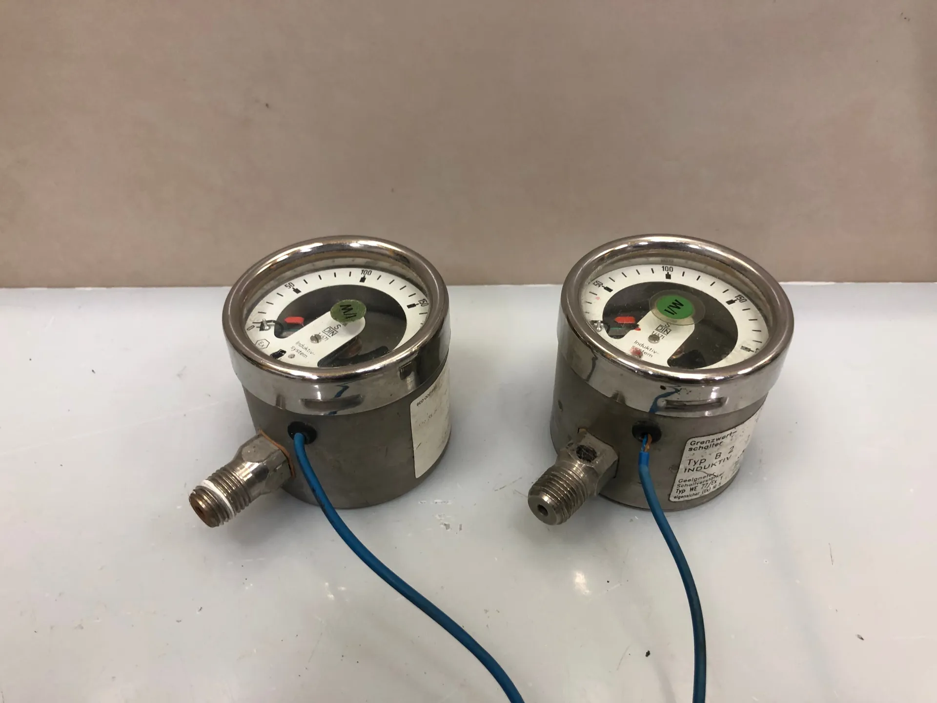 1x DruVa BE Indicating Pressure Switch WE 77/Ex 1 – 0–250 bar Inductive Sensor - Image 1