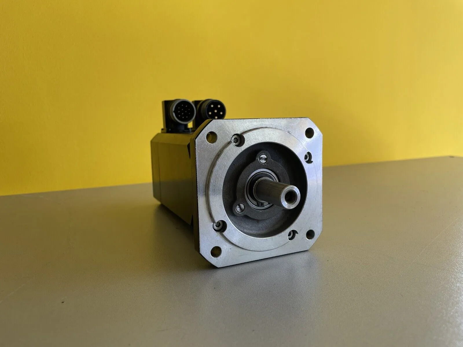 MANOTECH AC SERVO MOTOR M404D-00101-0000-4 - Thumbnail 2