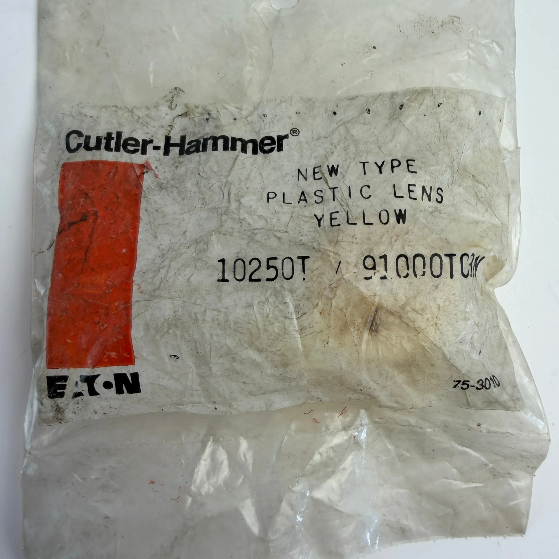Cutler-Hammer 10250TC3N Yellow Plastic Indicating Light Lens 10250T Series - Thumbnail 2