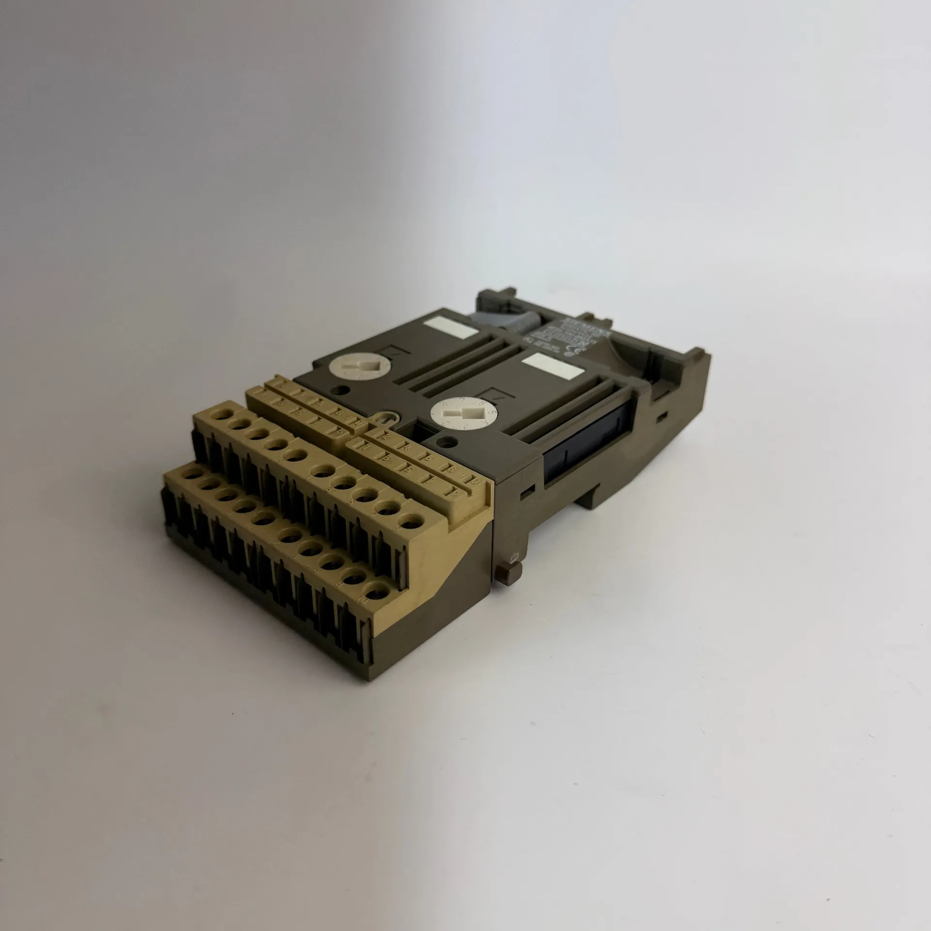 Siemens SIMATIC S5 6ES5 700-8MA11 Bus Module with Screw Terminal Block - Image 1