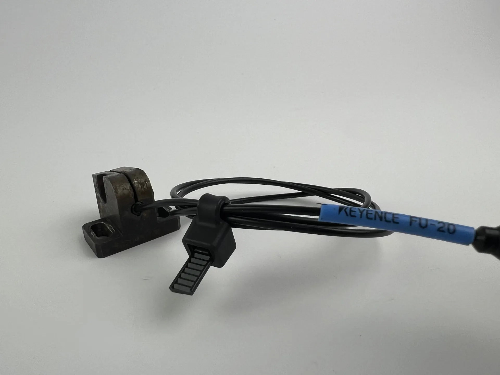 Keyence FU-20 Fiber Optic Sensor FU20 Amplifier Sensor