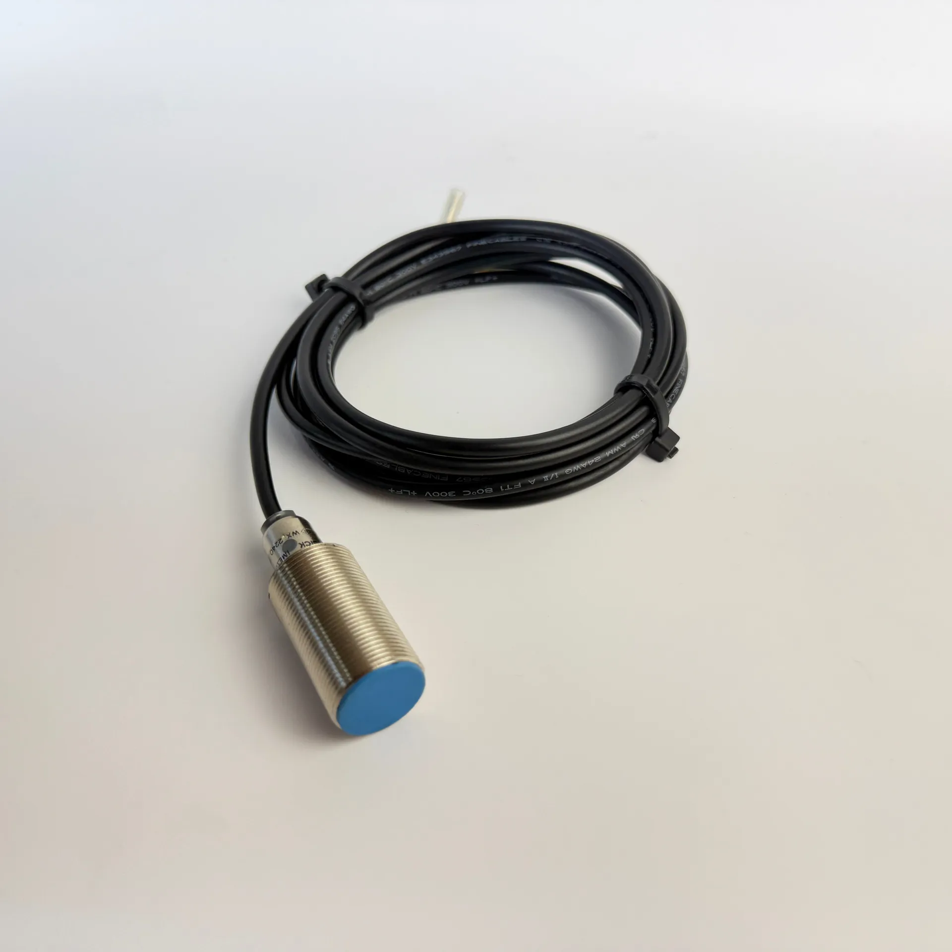 SICK IME18-08BPOZW2K 1040971 Inductive Proximity Sensor M18 8mm PNP NC 2m - Thumbnail 2