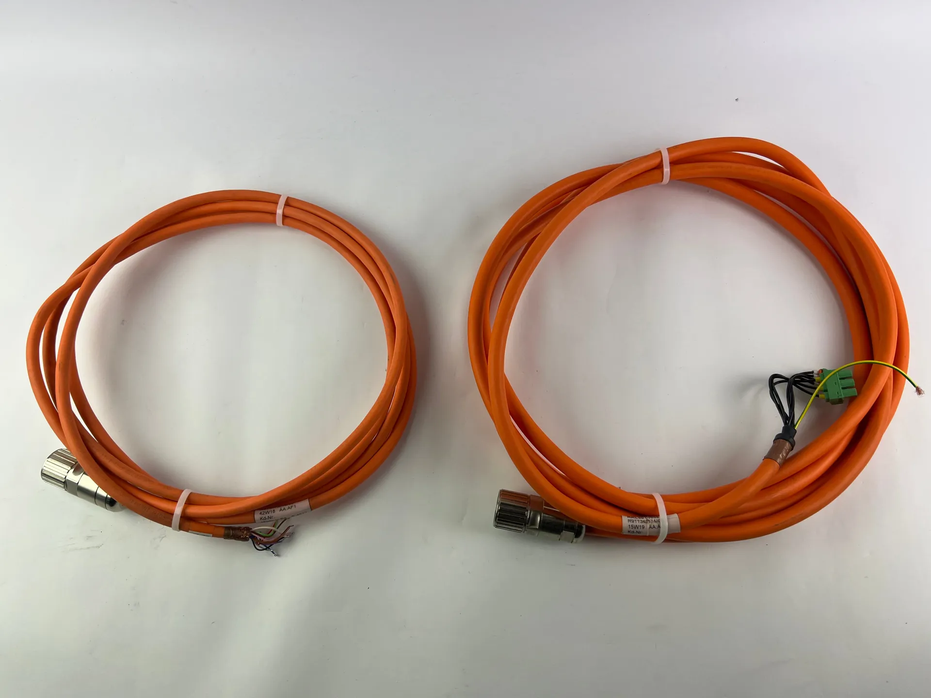 Rexroth R030520403 CKK-145-NNG1 Compact Module + R911306060 MSK040C-0600-NN-M1-UG0-NNNN Motor + 2 Cables + Sensors - Thumbnail 9
