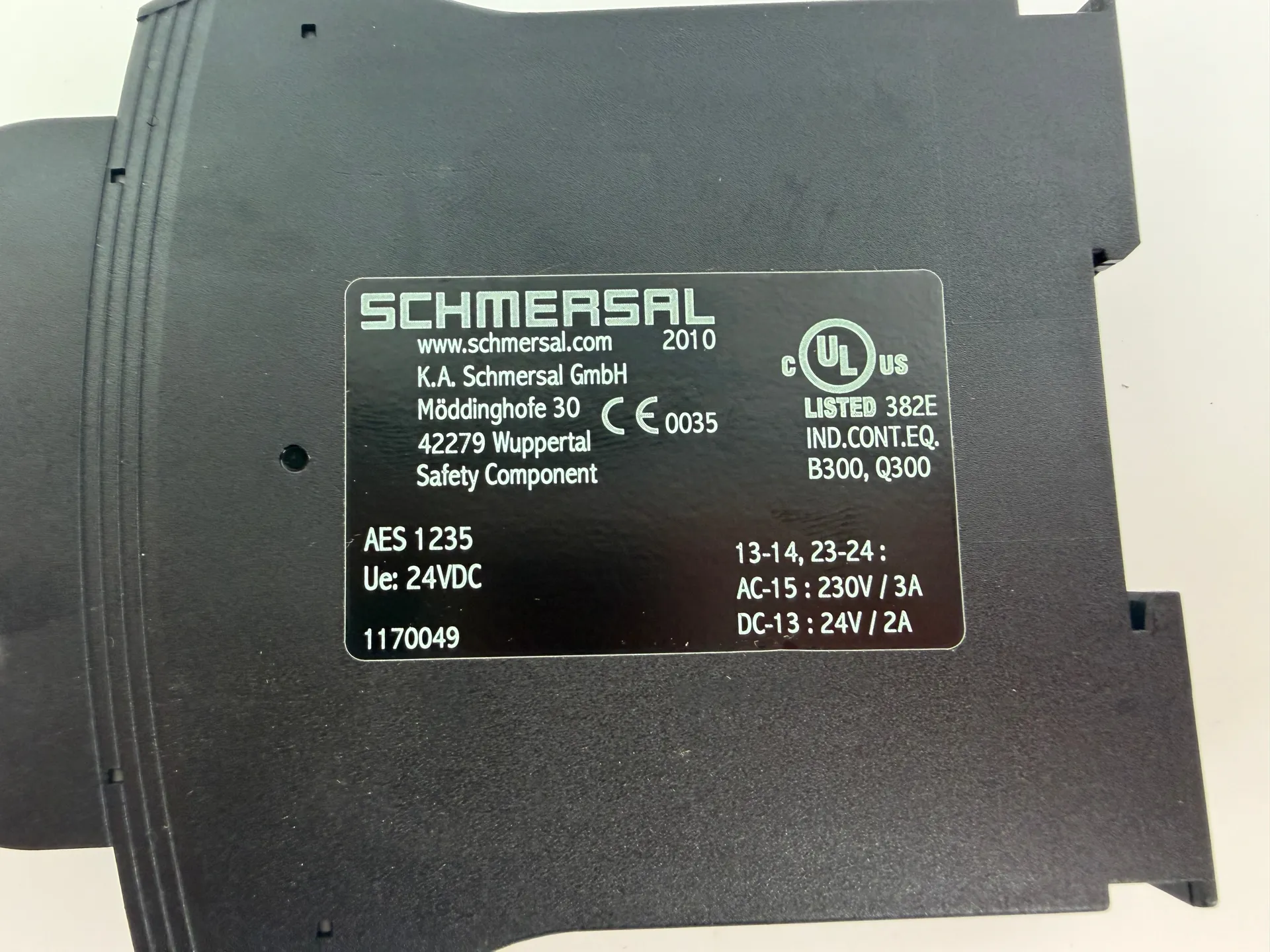 1x Schmersal AES 1235 Safety Monitoring Module 24VDC (B300 / Q300) - Thumbnail 4