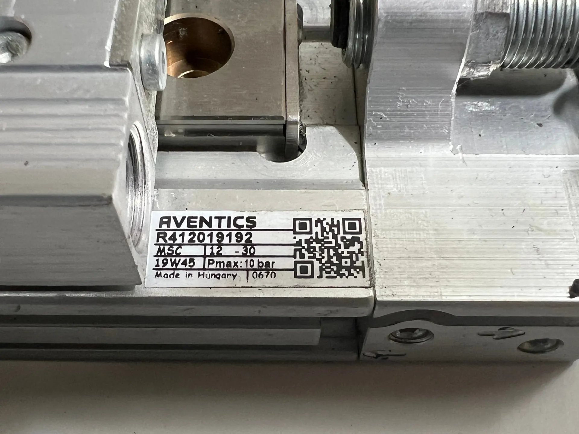 Aventics R412019192 MSC-12-30 Pneumatic Cylinder with 2.1m Sensor Cable 10 Bar - Thumbnail 4