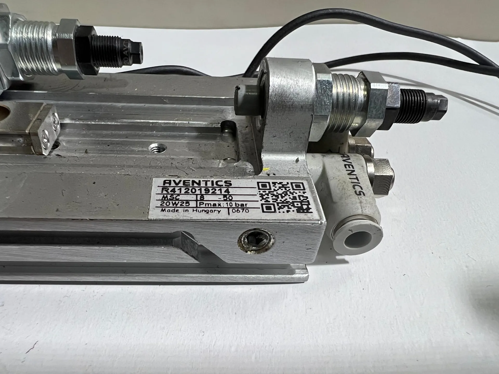 Aventics R412019214 MSC-DA-008-0050 Pneumatic Cylinder 10 Bar with 1m Sensor Cable - Thumbnail 4