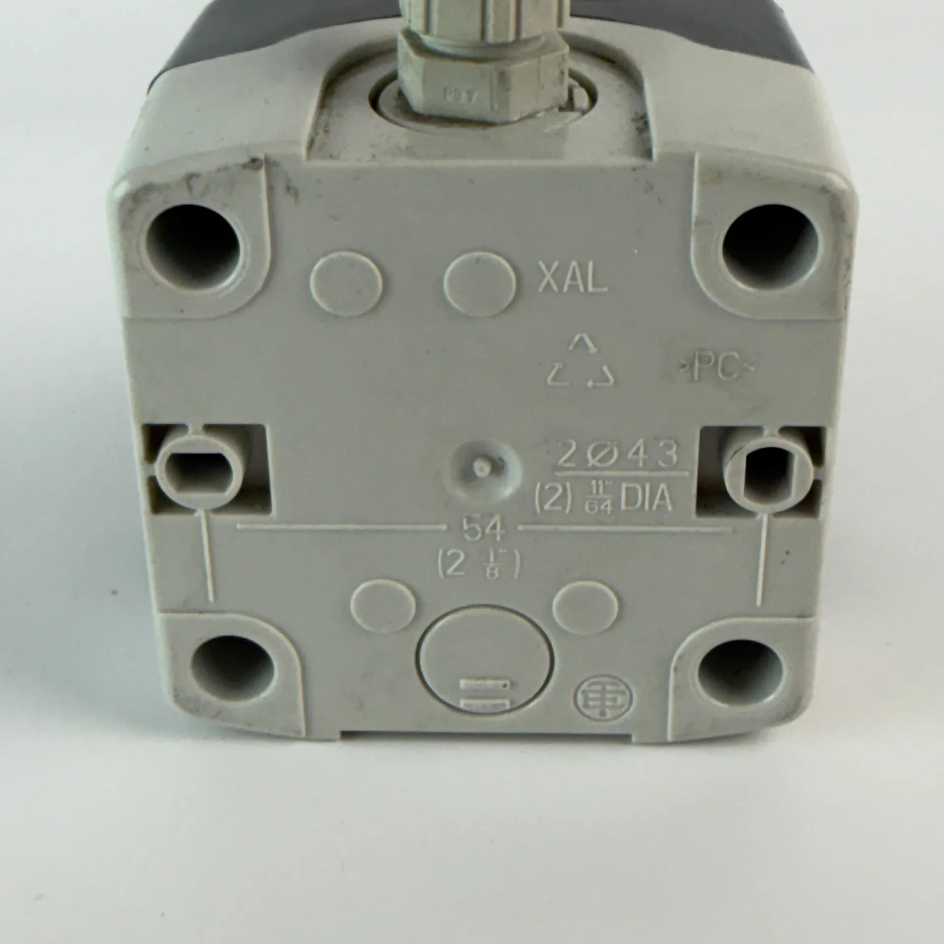 Lot of 6 Schneider Electric XAL Key Selector Control Stations with Cables – No Keys - Thumbnail 9