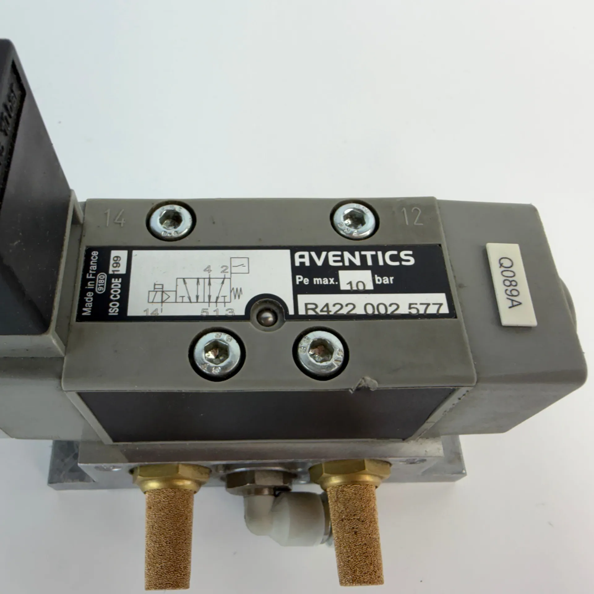 AVENTICS R422 002 577 Pneumatic Valve w/ Coil 1824210223 Sensor 275cm Cable - Thumbnail 4