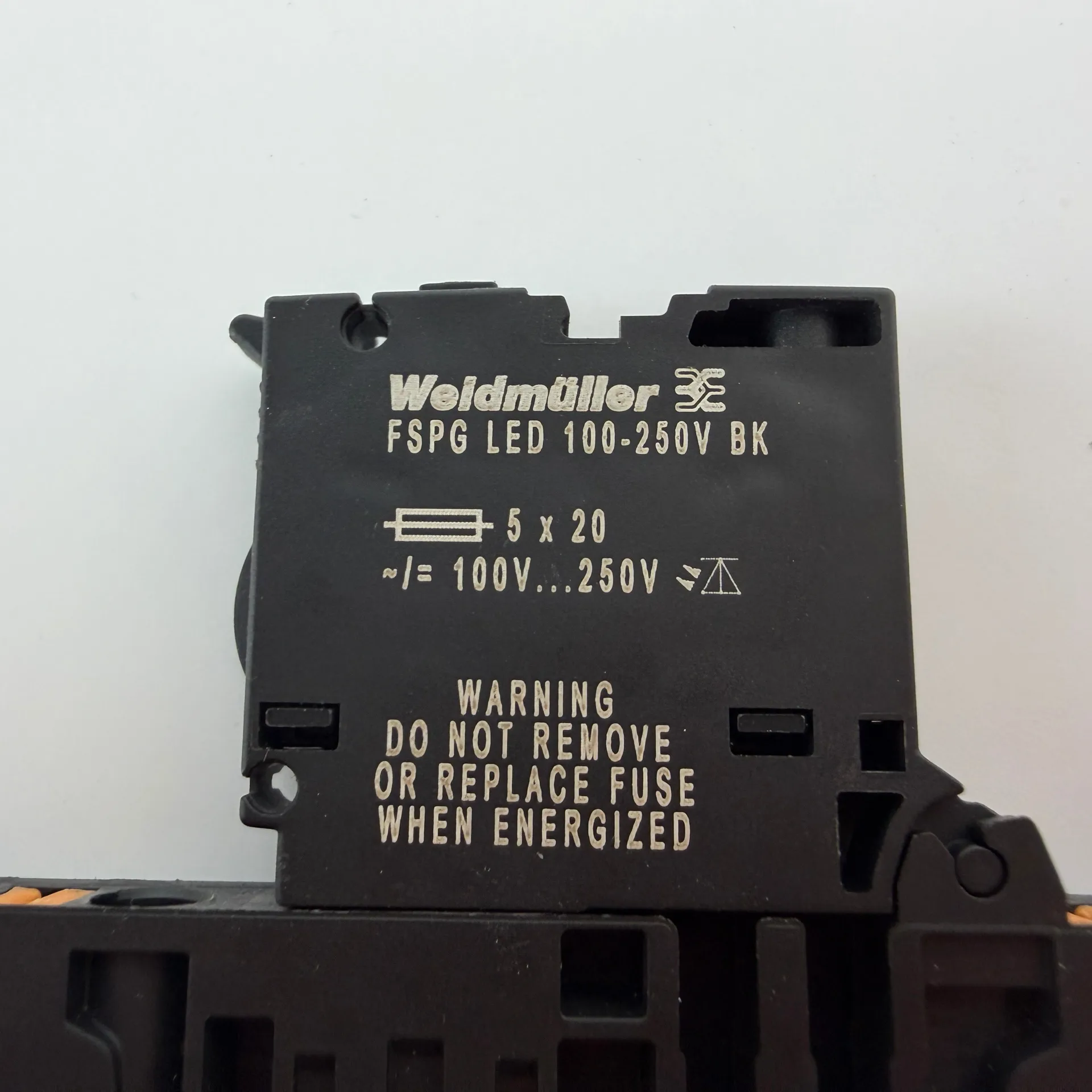 Lot of 6 Weidmuller AFS 4 2C BK Fuse Terminal Blocks FSPG LED 100-250V BK - Thumbnail 3