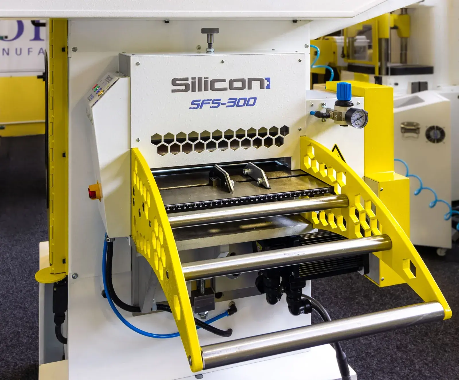 Silicon+ SFS 200 / SFS 300 High-Speed Servo Feeder - Thumbnail 10