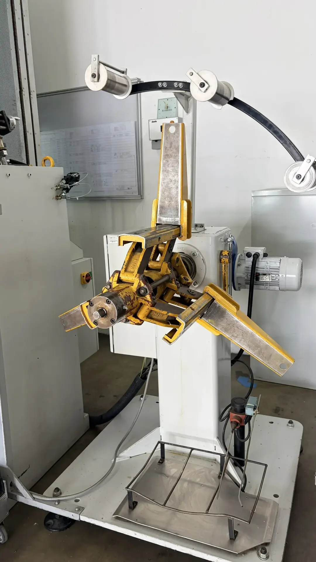 SOPREM Precision Coil Feeding Line - Decoiler 1000 kg + Precision Straightener