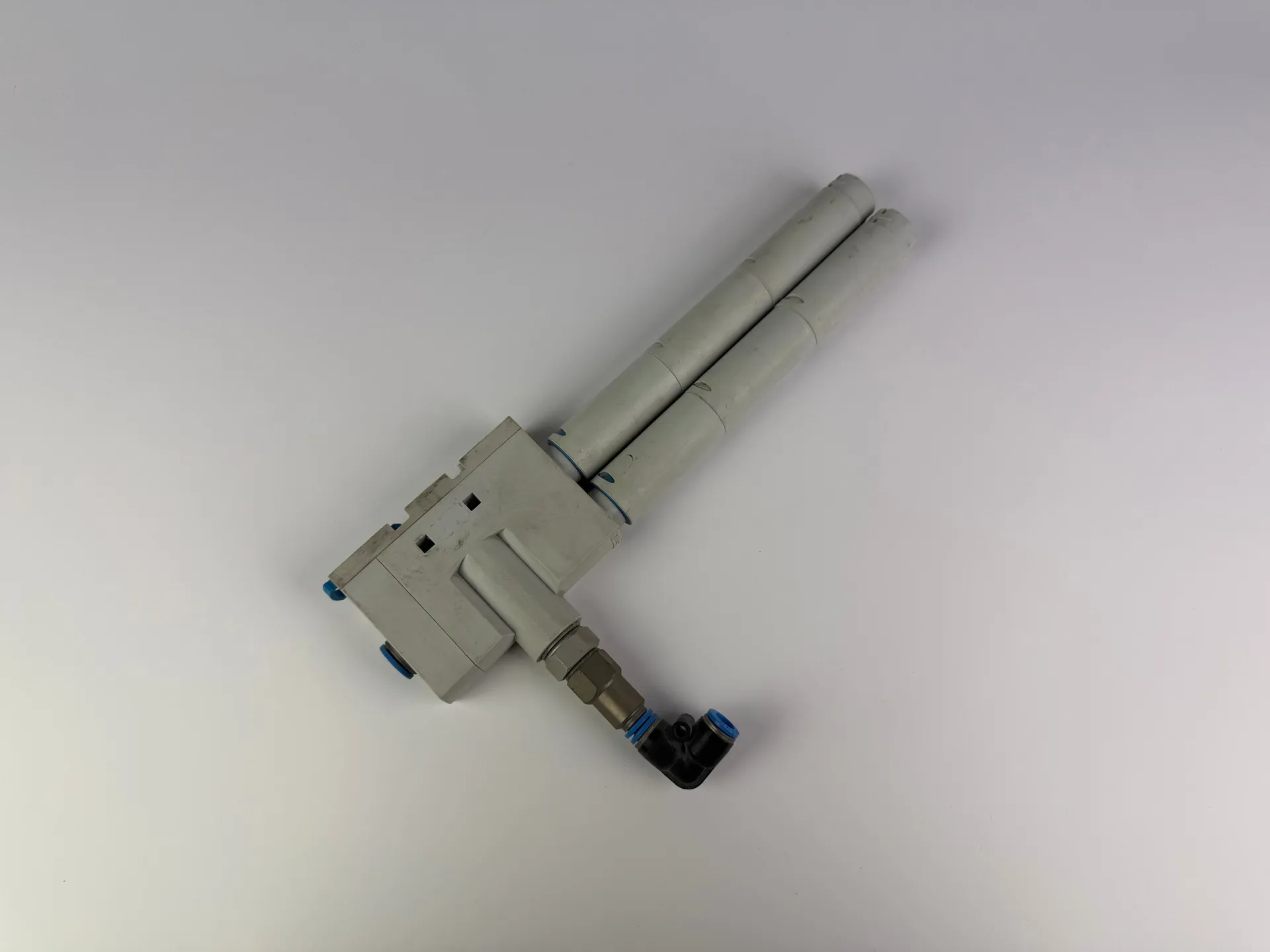 1x FESTO Vacuum Generator VN-30-L-16-PQ4-VA5-R02 526136 – Ejector, Pneumatic, Compact - Thumbnail 2