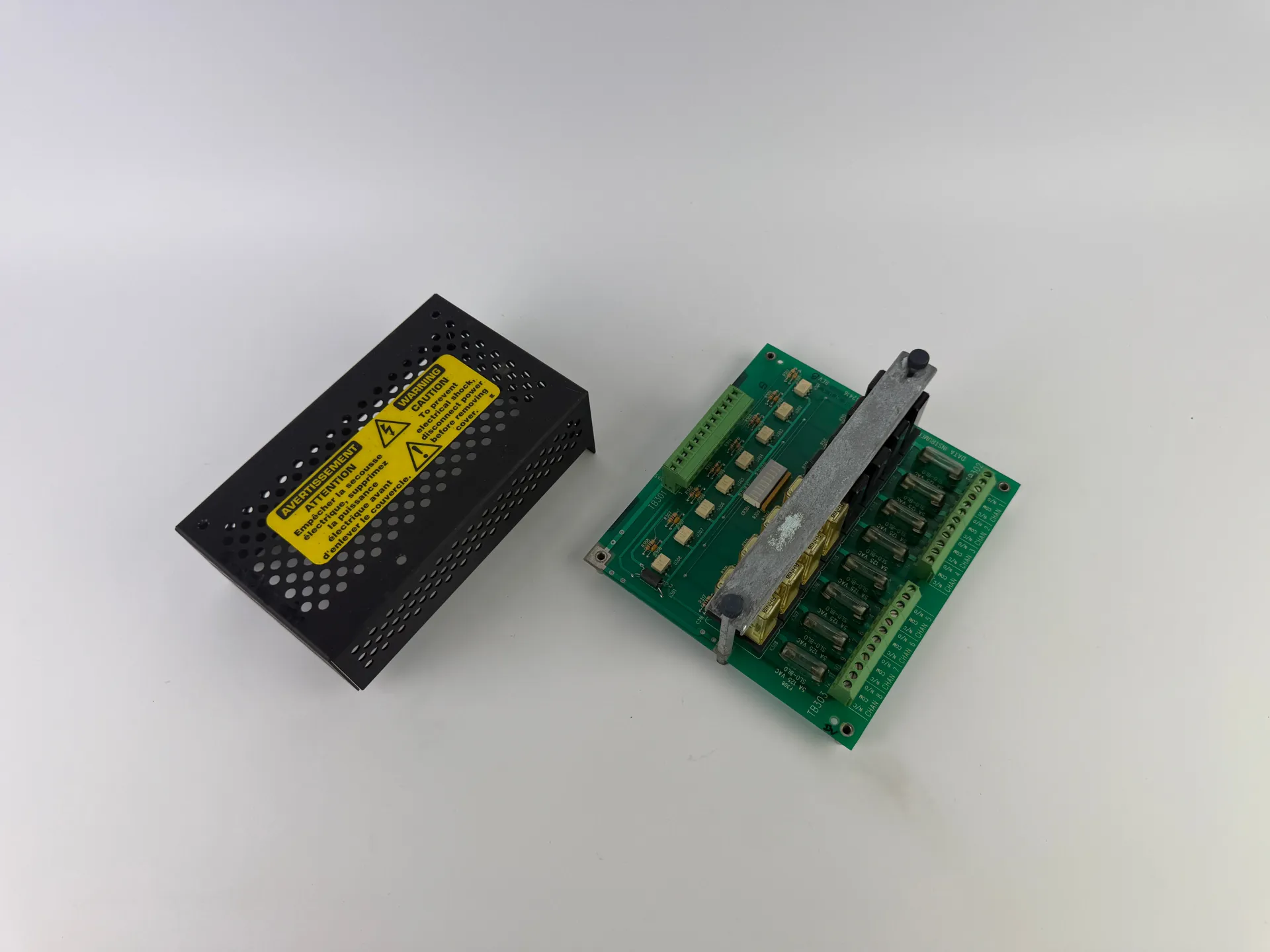 Wintriss Cam Box PCB ASSY C42416 Data Instruments 8 Channel Relay Board - Image 1