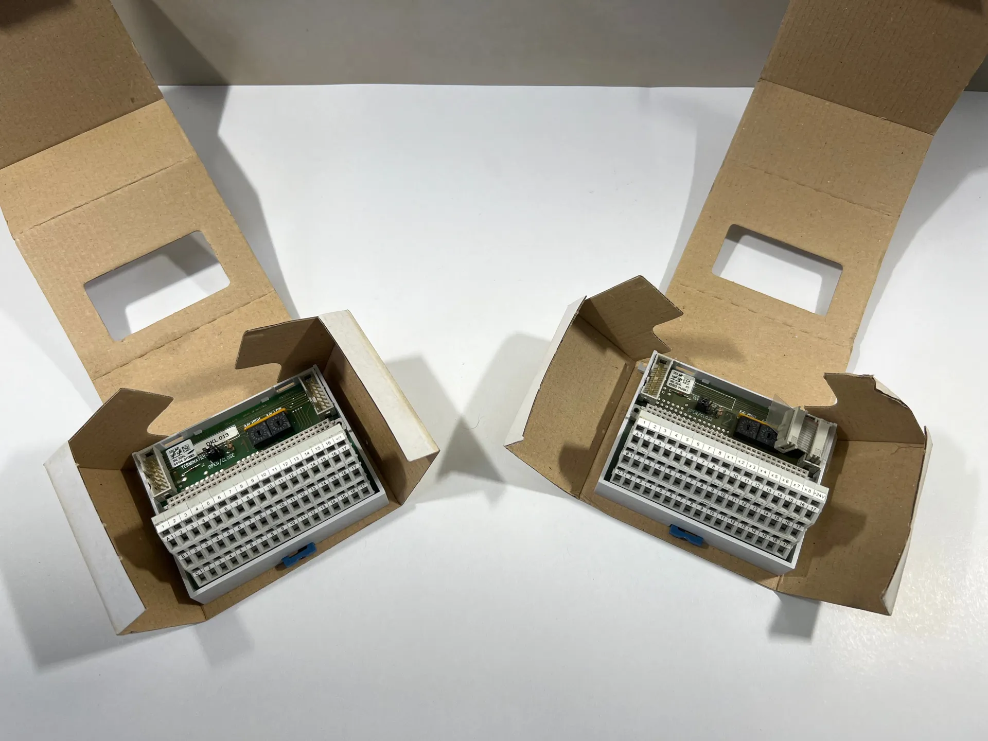1x SIGMATEK Terminal Base Module DKL025 05-024-025-D – NEW - Image 1