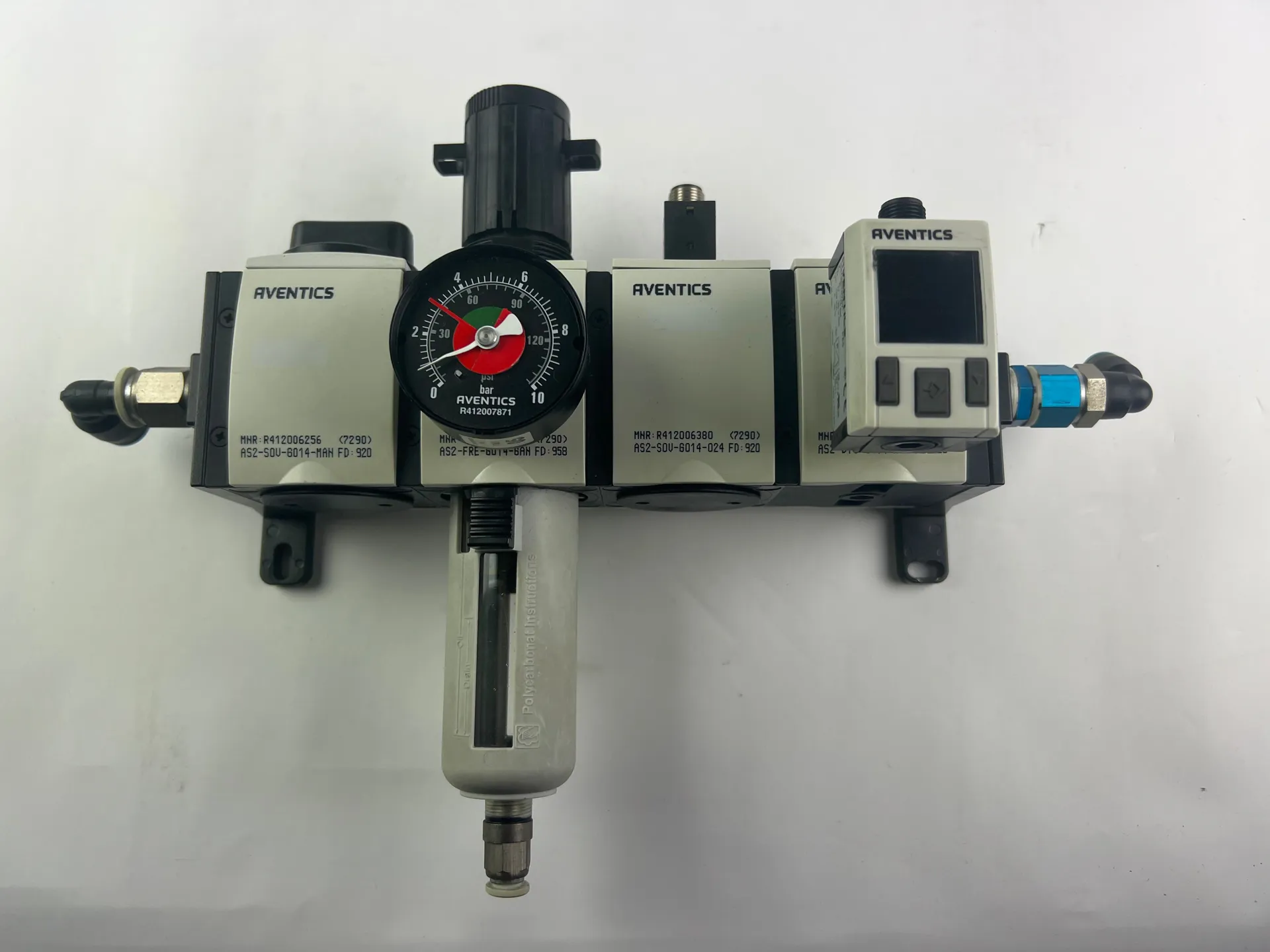 Aventics Pressure Regulating Valves R412006256 R412006175 R412006380 R412006250 + R412010767 + 2x 6,5m Cables - Thumbnail 2