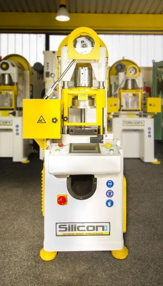 Silicon+ STA 18 High-Speed Automatic Punching Press 180 kN, 100-600 spm - Thumbnail 9