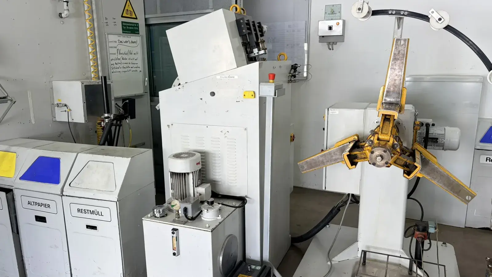 SOPREM Precision Coil Feeding Line - Decoiler 1000 kg + Precision Straightener - Thumbnail 2
