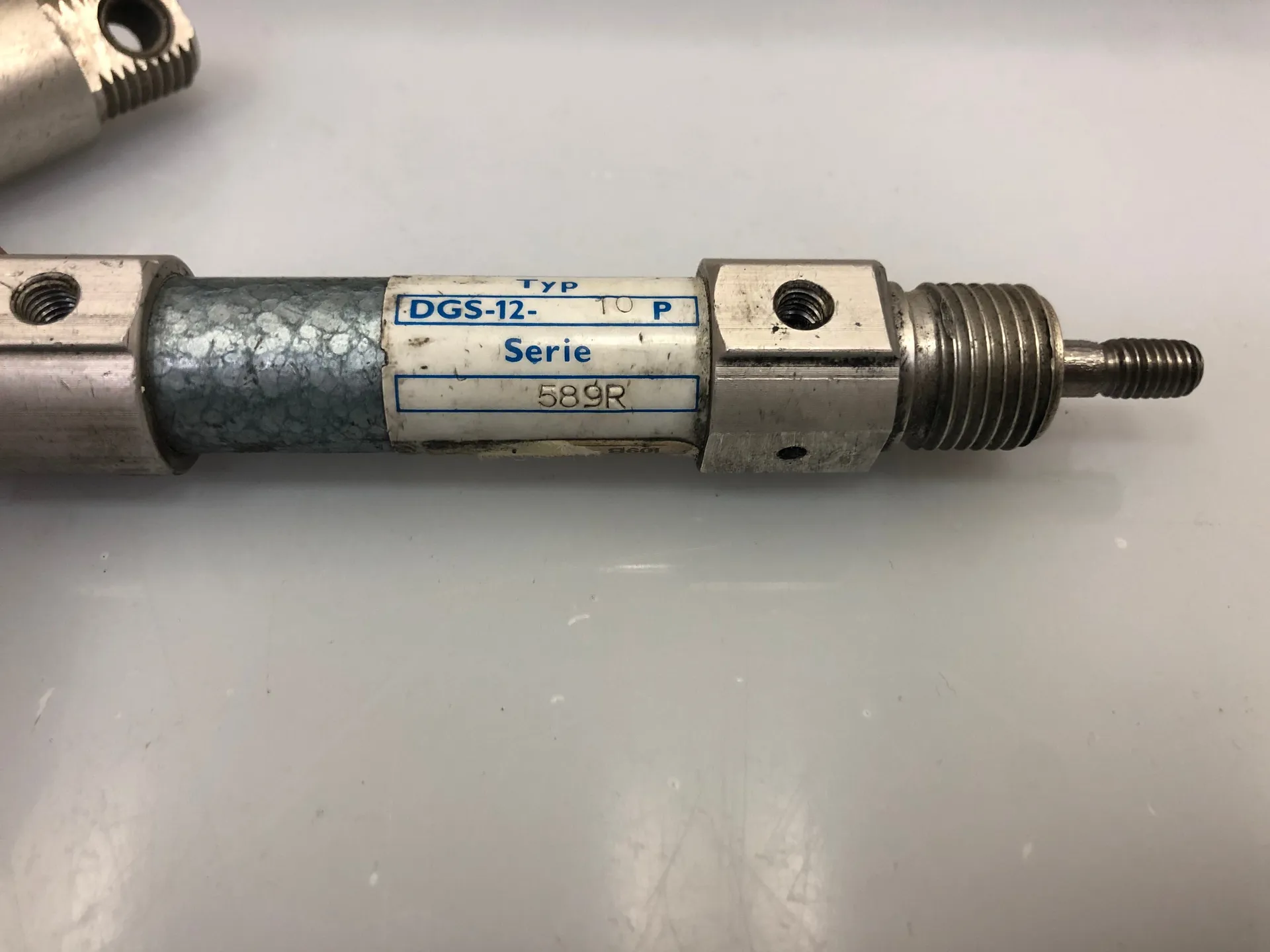 Festo Dgs-12-10-p DGS1210P 10 Bar Pneumatic Cylinder - Thumbnail 3