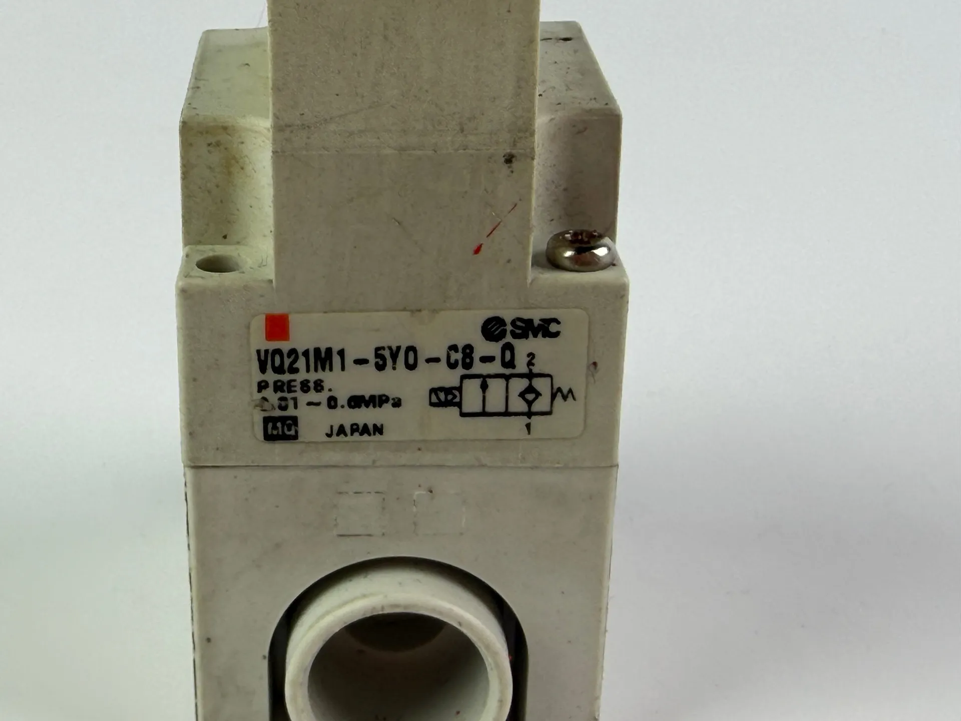 SMC VQ21M1-5YO-C8-Q Solenoid Valve 24VDC 0.01–0.6 MPa Compact Manifold Type - Thumbnail 5