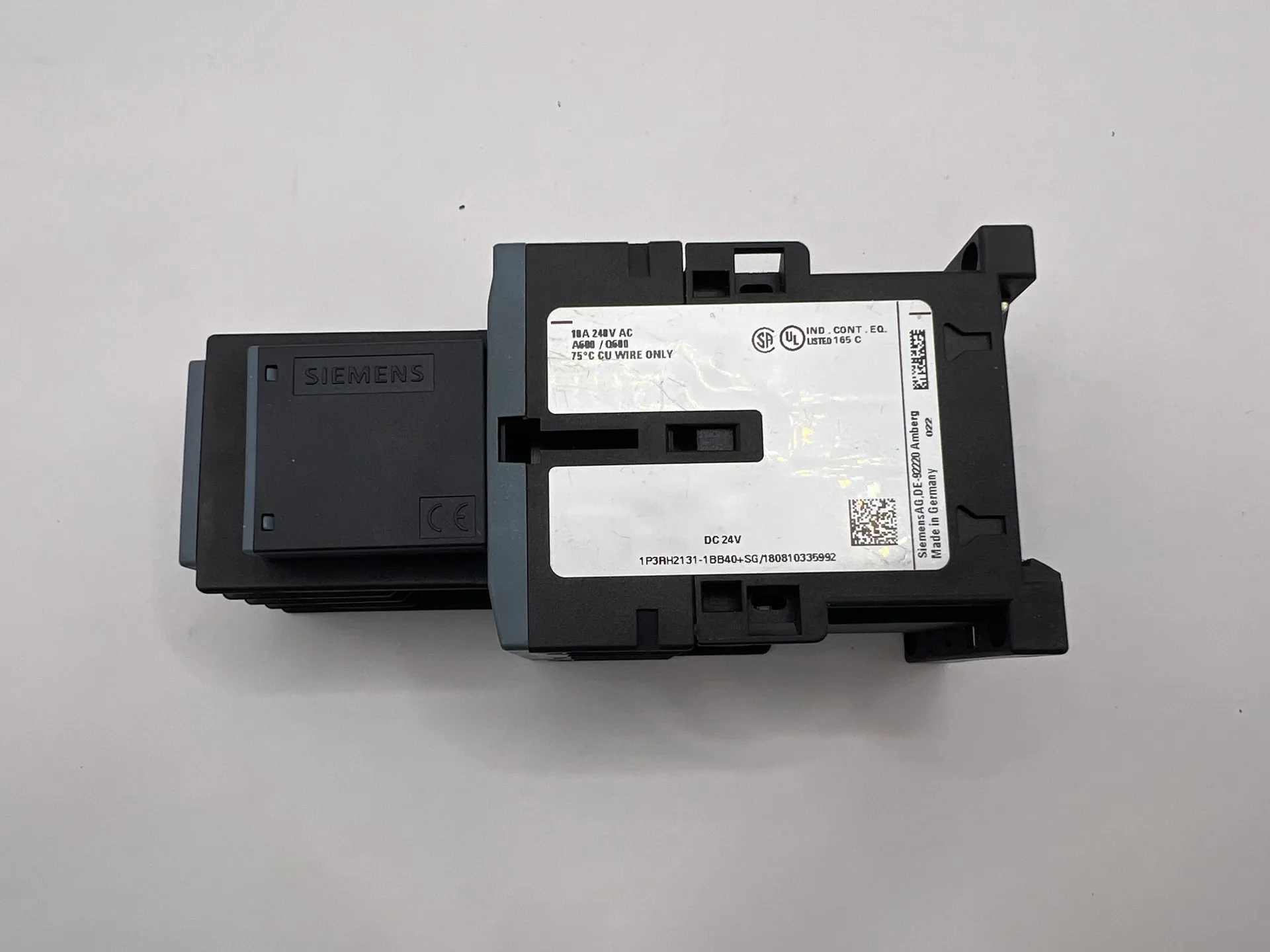 Siemens SIRIUS 3RH2131-1BB40 Contactor + 3RT2916-1DG00 + 3RH2911-1XA40-0MA0 - Thumbnail 5