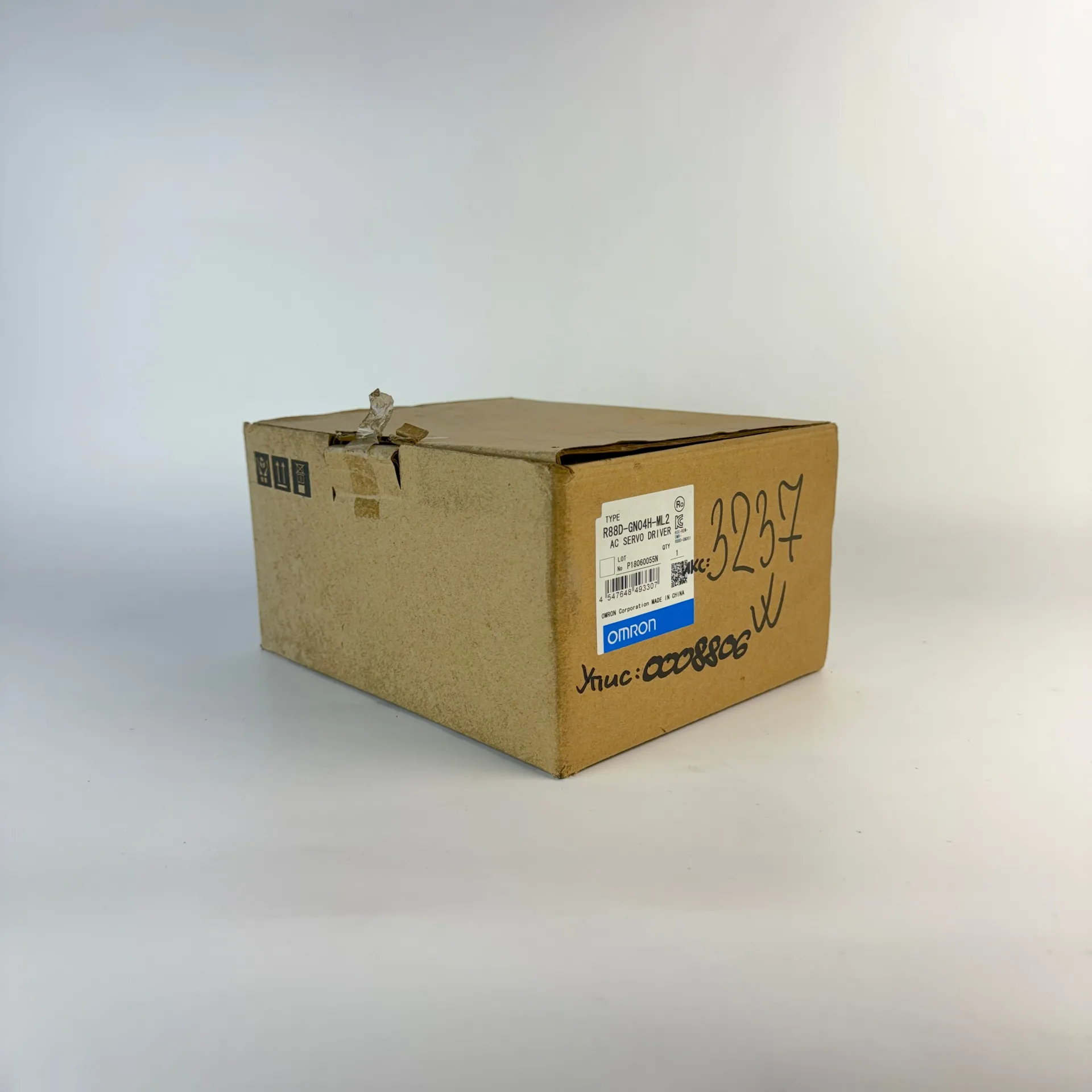 Omron R88D-GN04H-ML2 G-Series 400W AC Servo Driver MECHATROLINK-II 200-240VAC - Thumbnail 3