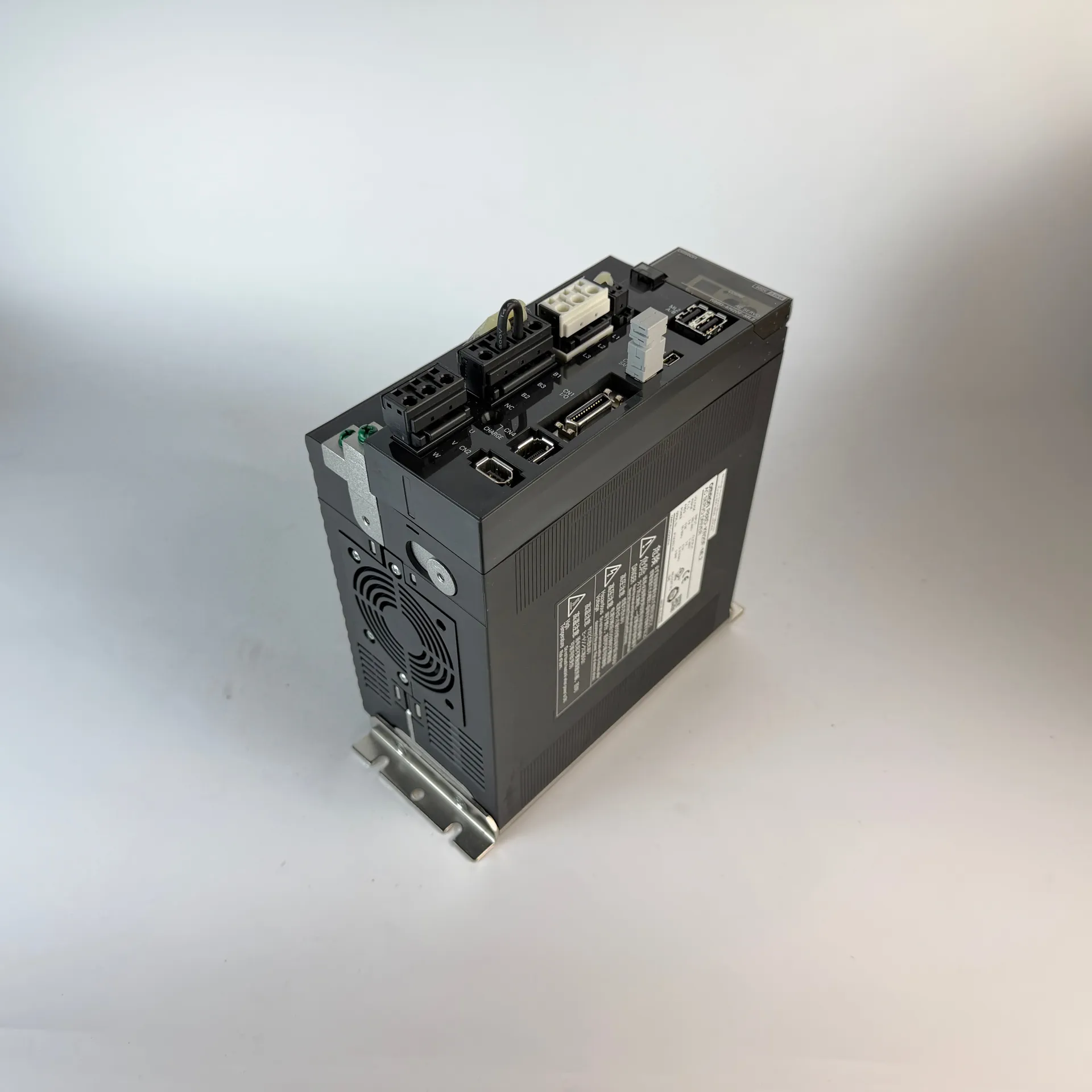 Omron R88D-KN20F-ML2 Accurax G5 2kW 400V AC Servo Driver MECHATROLINK-II - Thumbnail 4