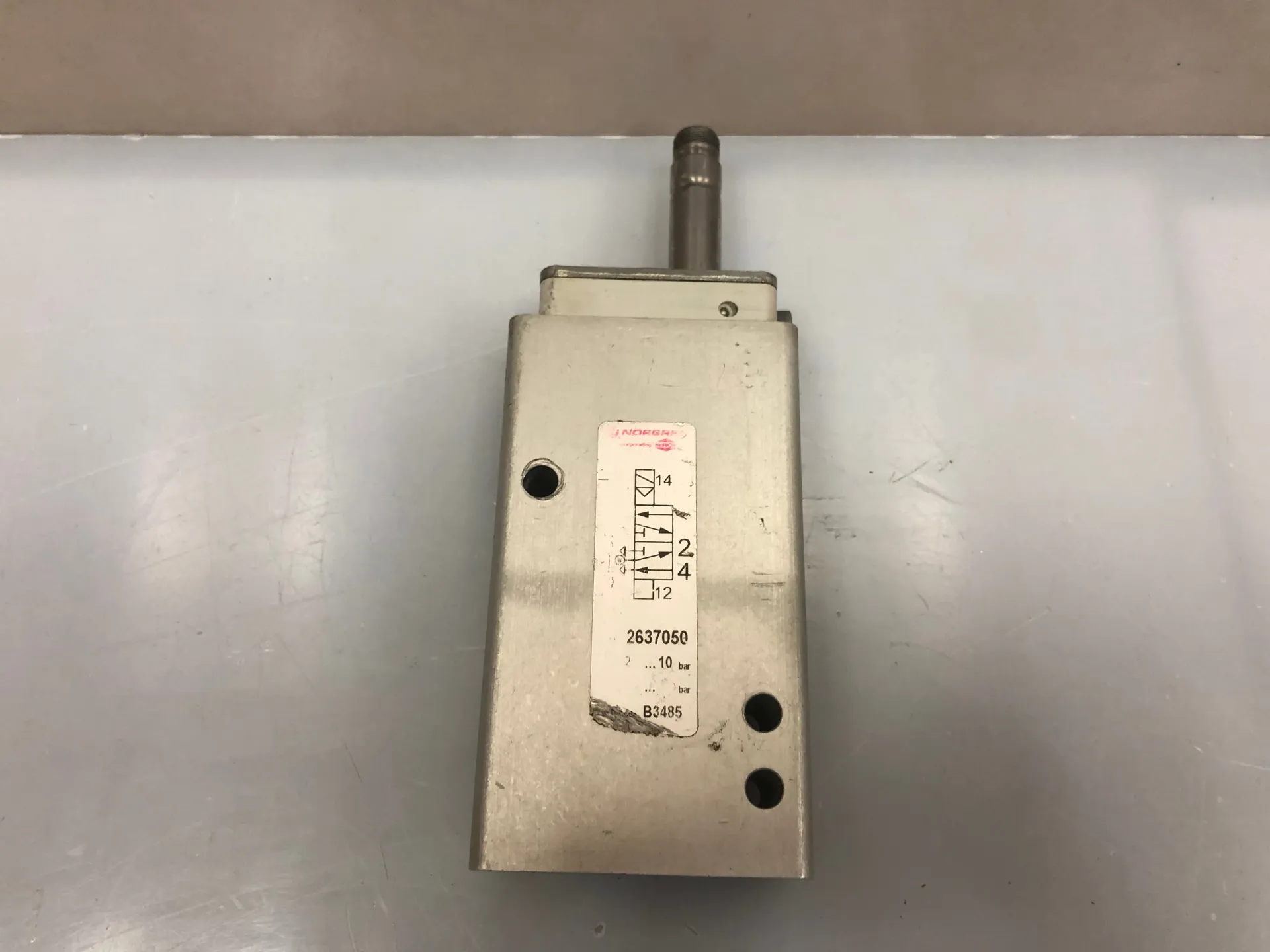 Norgren 2637050 Solenoid Valve – 5/2 Way Pneumatic Valve - Thumbnail 2