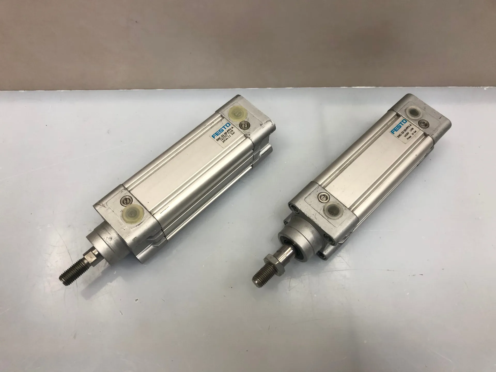 1x FESTO DNC-32-50-PPV-A 163307 Pneumatic Cylinder – 32mm Bore 50mm Stroke - Image 1