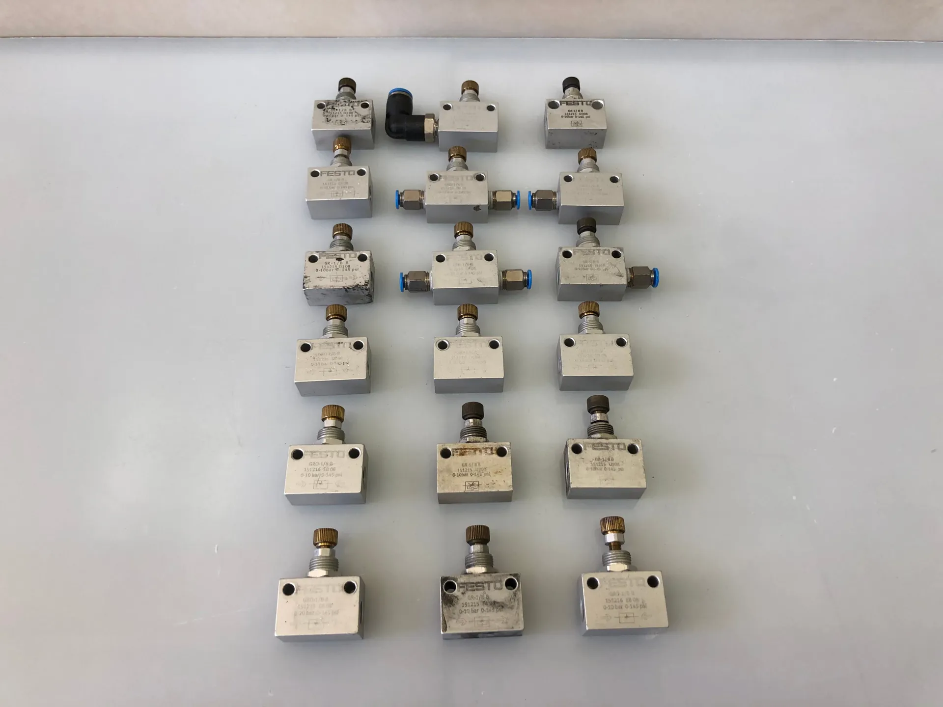 FESTO 151215 ONE-WAY FLOW CONTROL VALVE / Festo GR-1/8 B - Image 1