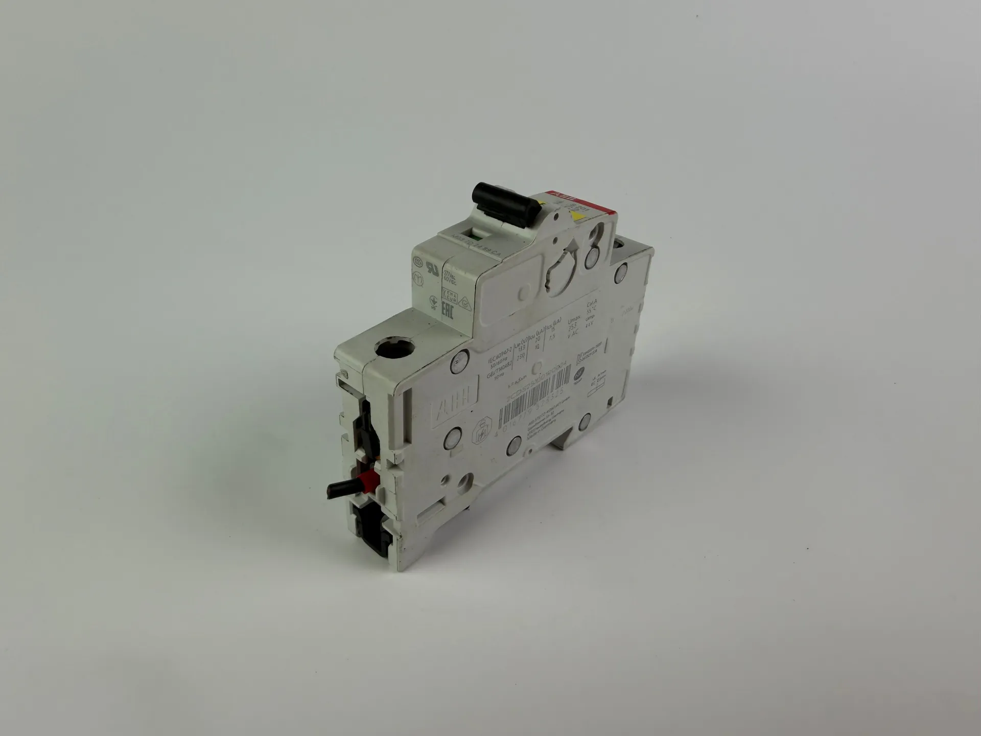 ABB S201-C2 Circuit Breaker 2A 1-Pole 6kA 2CDS251001R0024 - Image 1