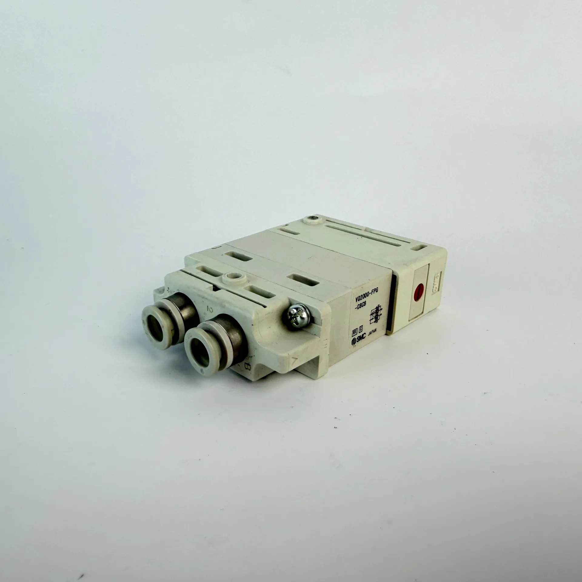 SMC VQ2000-FPG-C8C8-F Double Check Block 4-Way Pneumatic Valve Manifold Module - Image 1